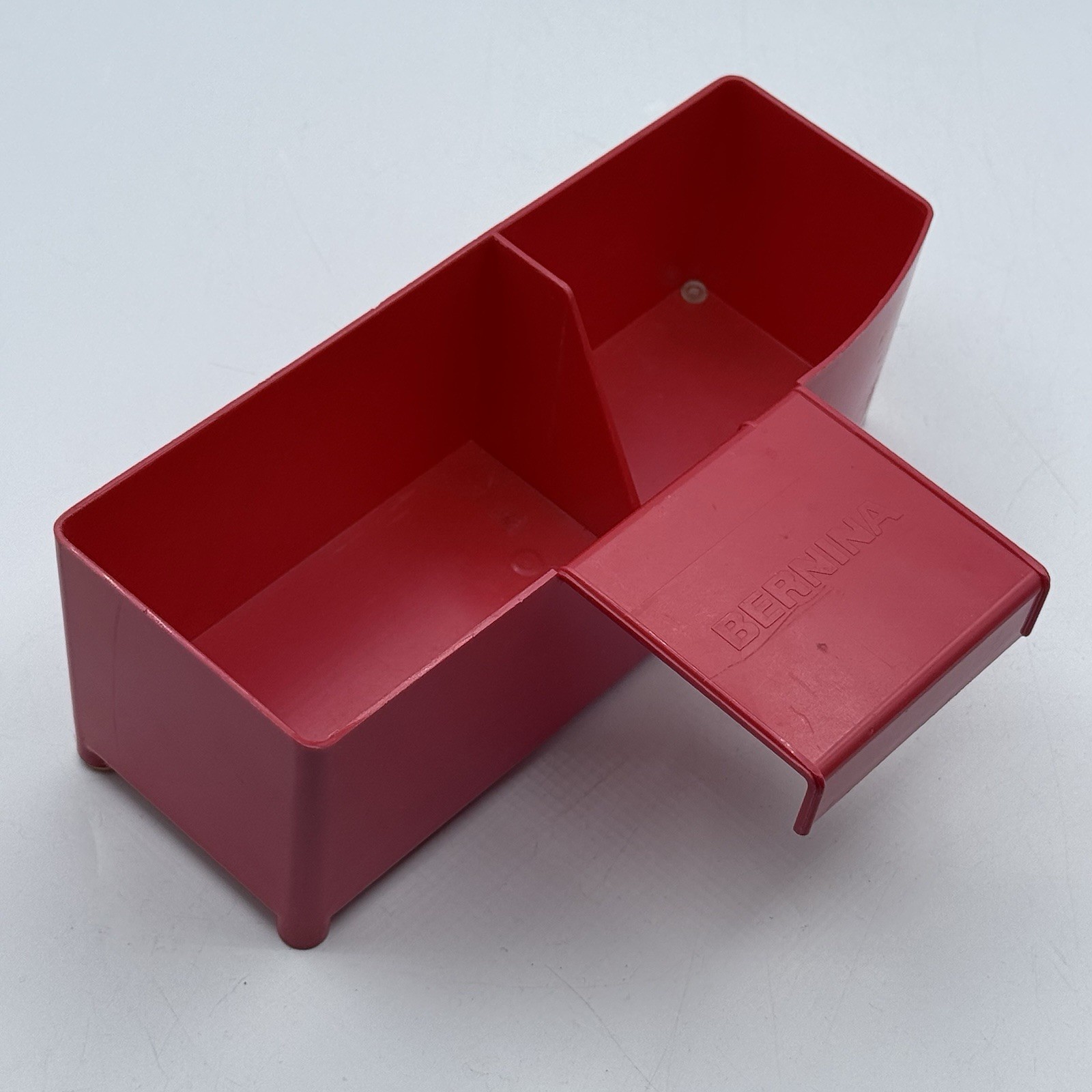 BERNINA 830 Record Sewing Machine Red Hard Case/Foot Pedal Storage/Extension