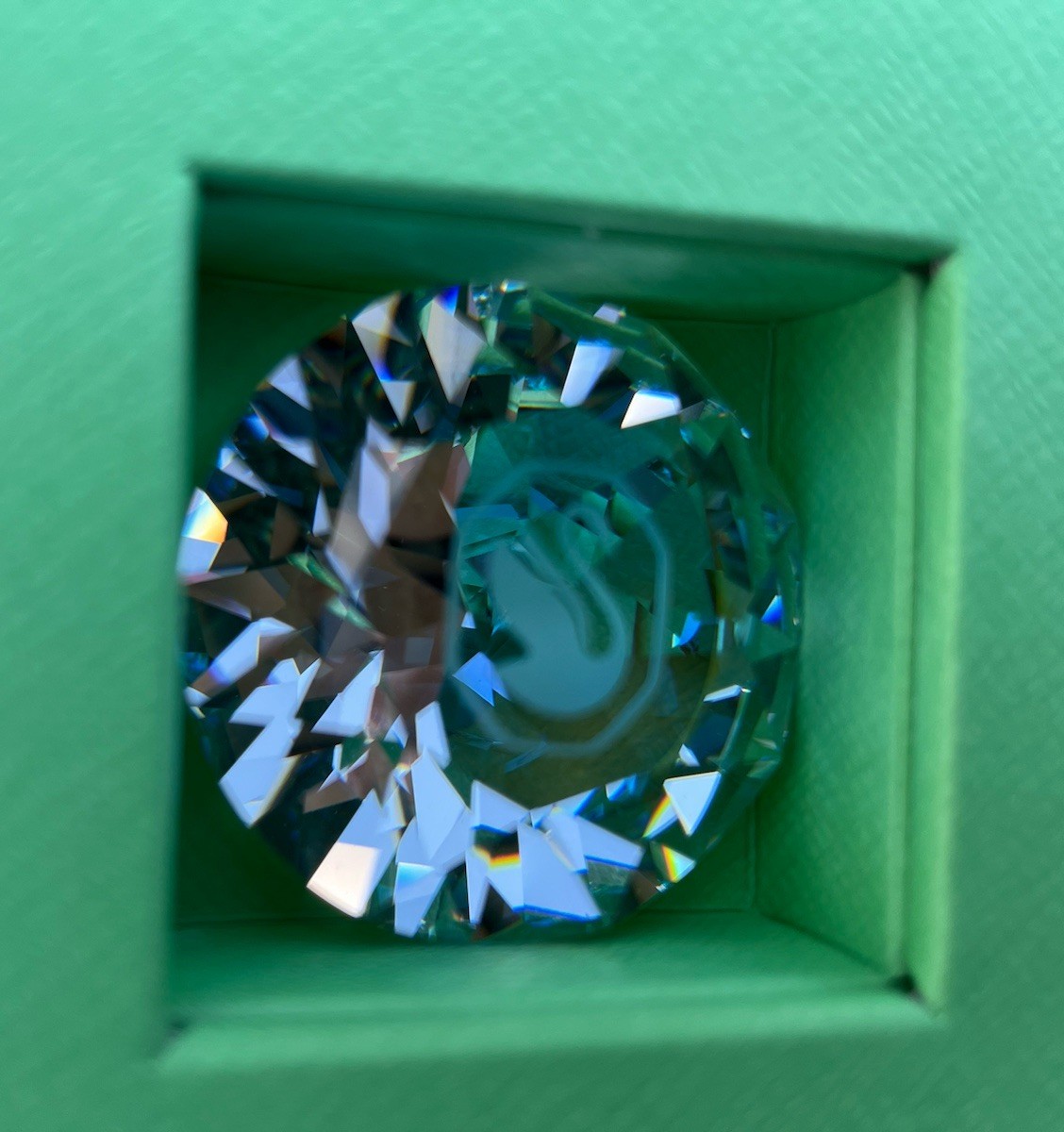 New SWAROVSKI Eyeglasses Sunglasses Platform Display Stand with CRYSTAL