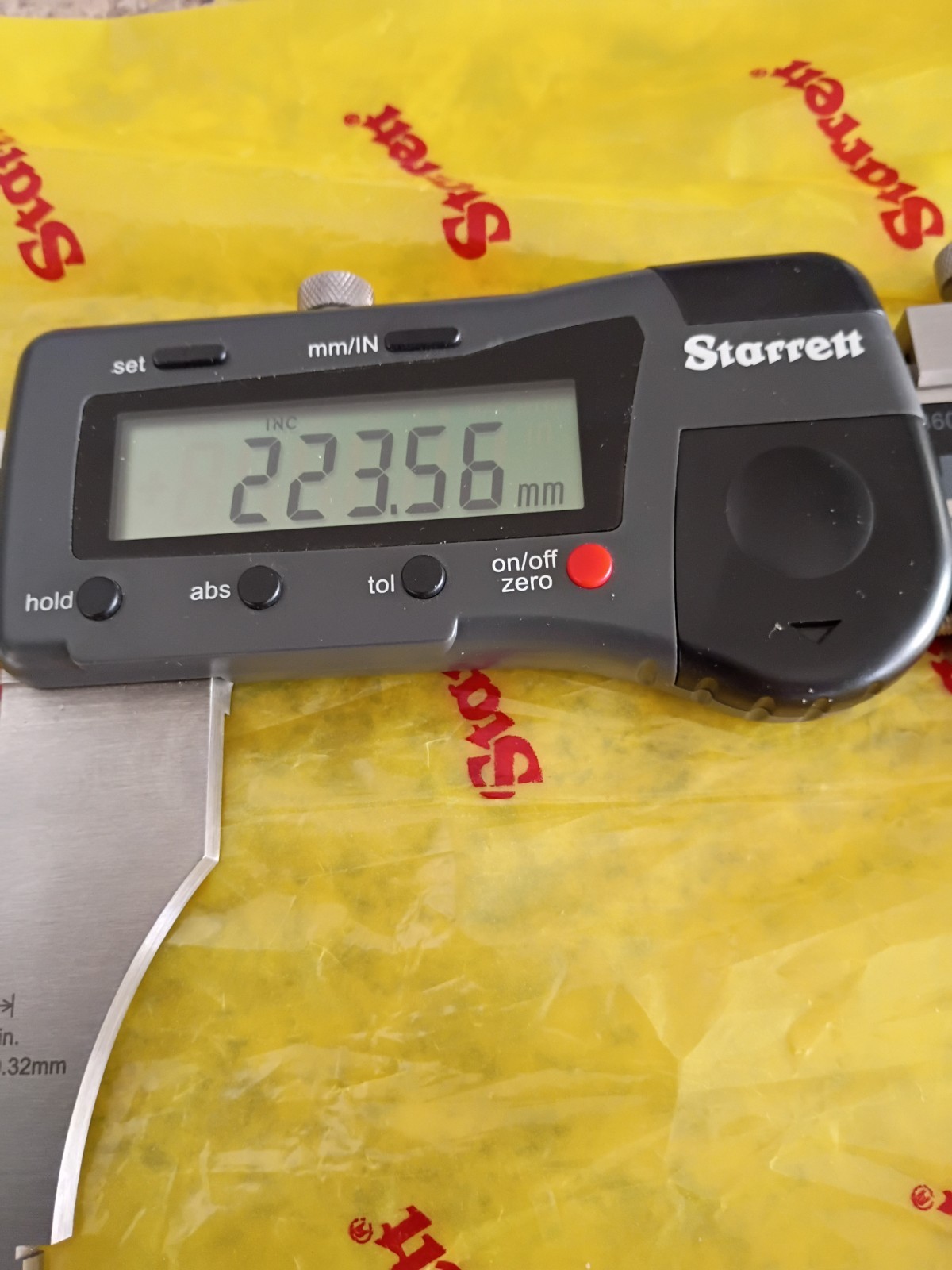 Starrett 799- 24"/600 Electronic Caliper