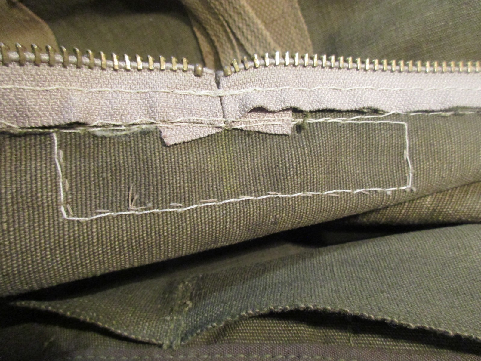 U.S.N.R. NAMED AVIATORS KIT BAG AN 6505-1 U.S. GOVERNMENT MILITARY