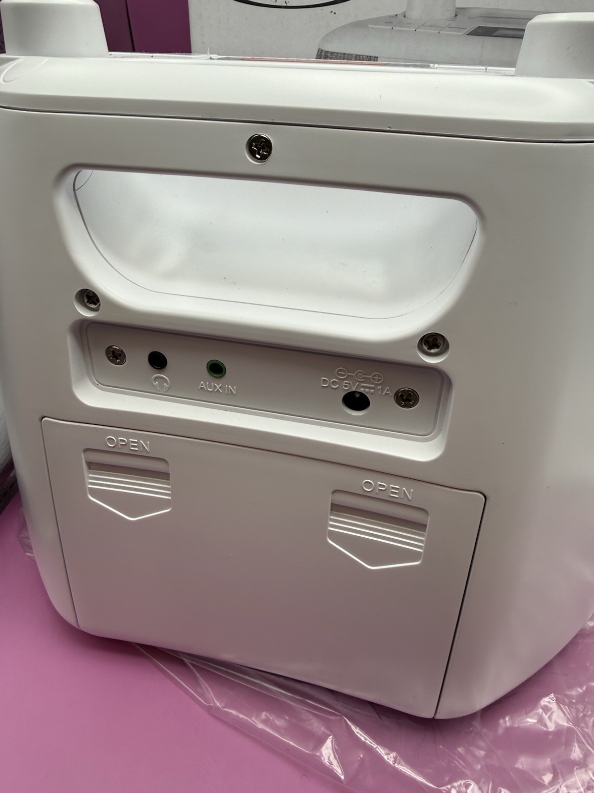 Jensen CD-565 Portable Bluetooth CD Music System FM Excellent Condition