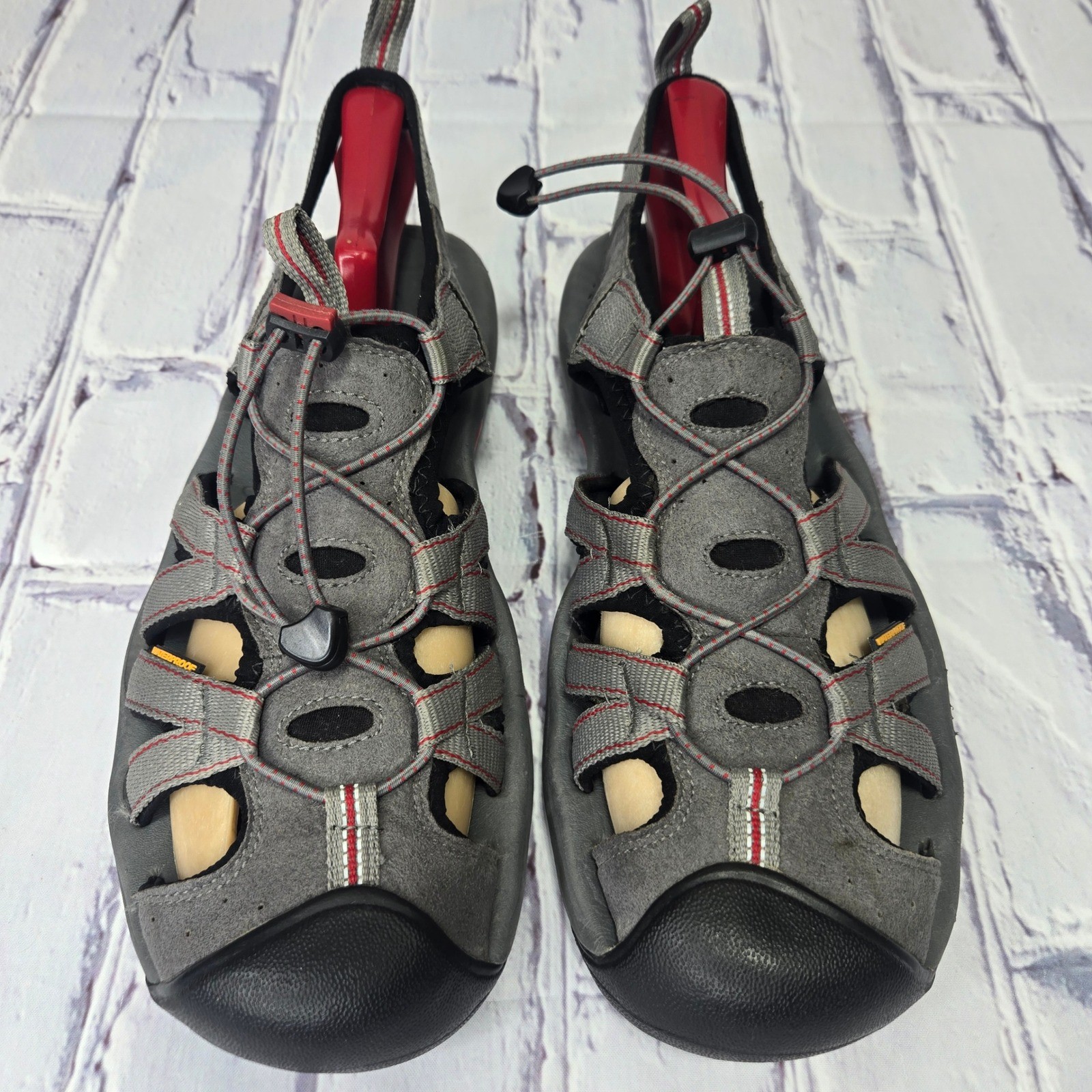 Keen Whisper Waterproof Sandals Mens 11.5 Grey Red Hiking Water Shoes 1126-GYJR