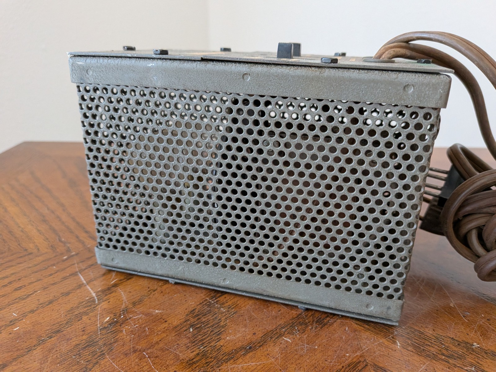 Hallicrafters Radio Battery Charger