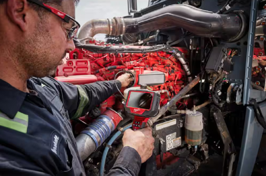 Brand New Milwaukee 3150-20 M12 Auto Technician Borescope & 48-11-2420 2a/h Bat.