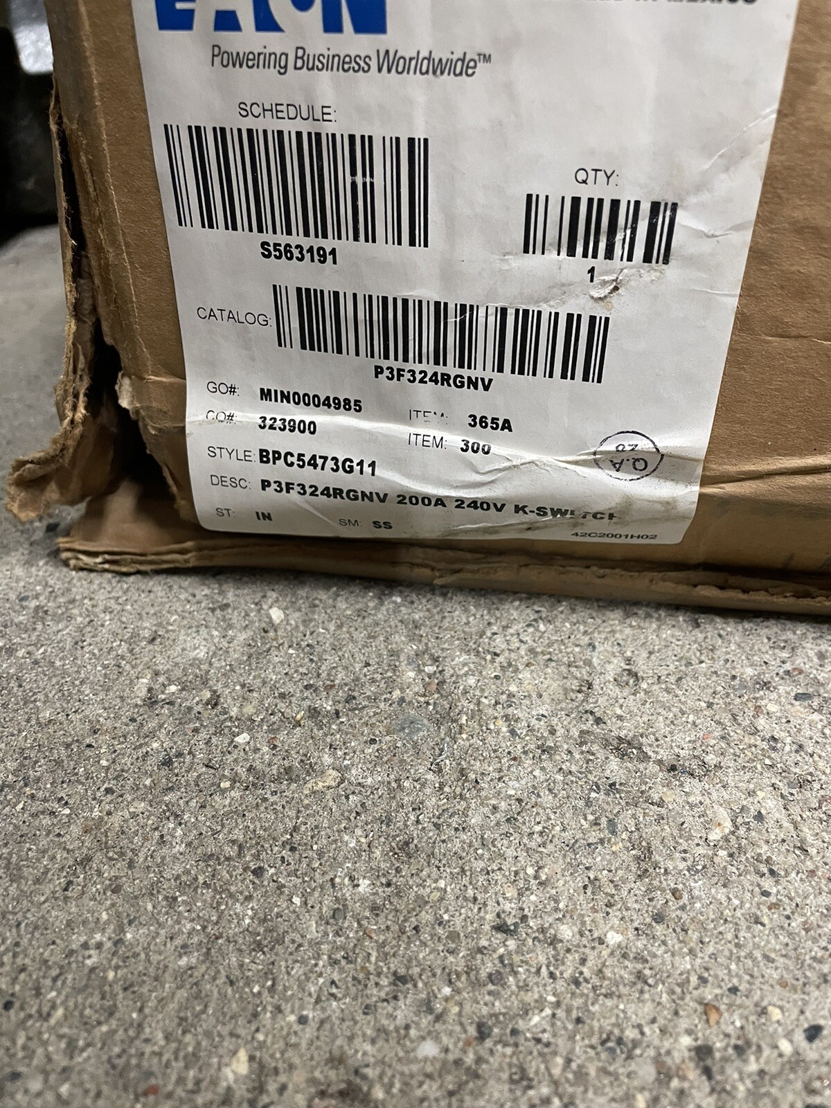 NEW Eaton Cutler Hammer P3F324RGNV 200A 240V Fusible Busway Bus Plug 200 Amp