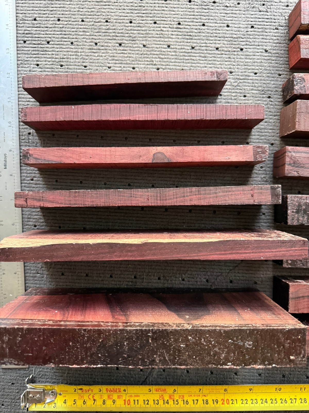 Bois de Rose 7 pounds box #18