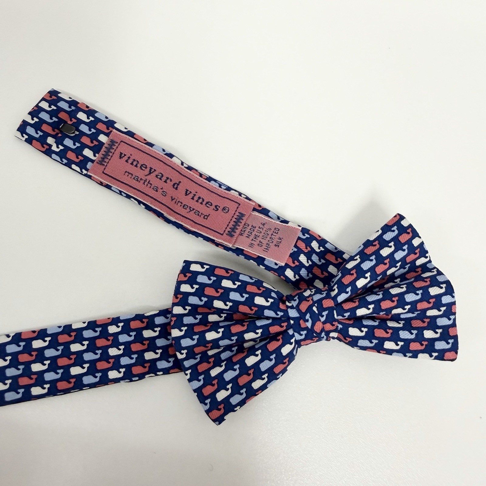 Vineyard Vines NEW Boys Bow Tie AOP Whale Logo Blue/Pink/White Silk USA 2" x 14"
