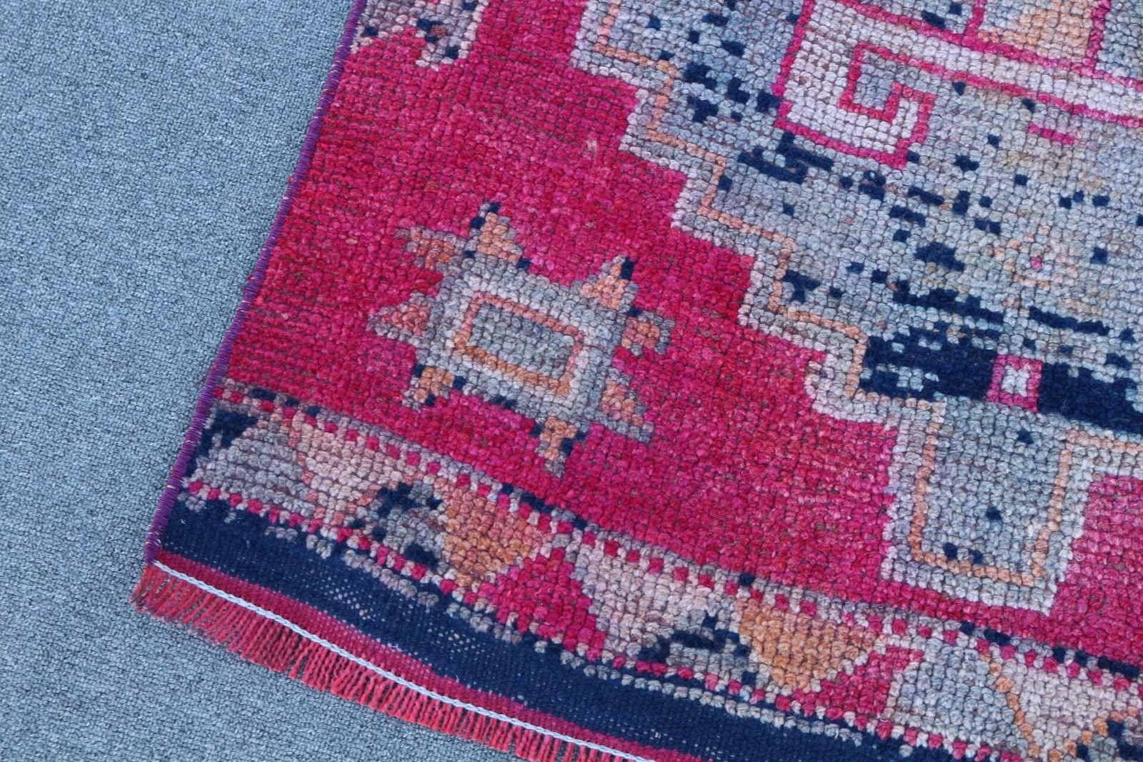 Turkish Rug, Runner 2,9x10,7 ft Rug, Herki Red Animal Print Rug
