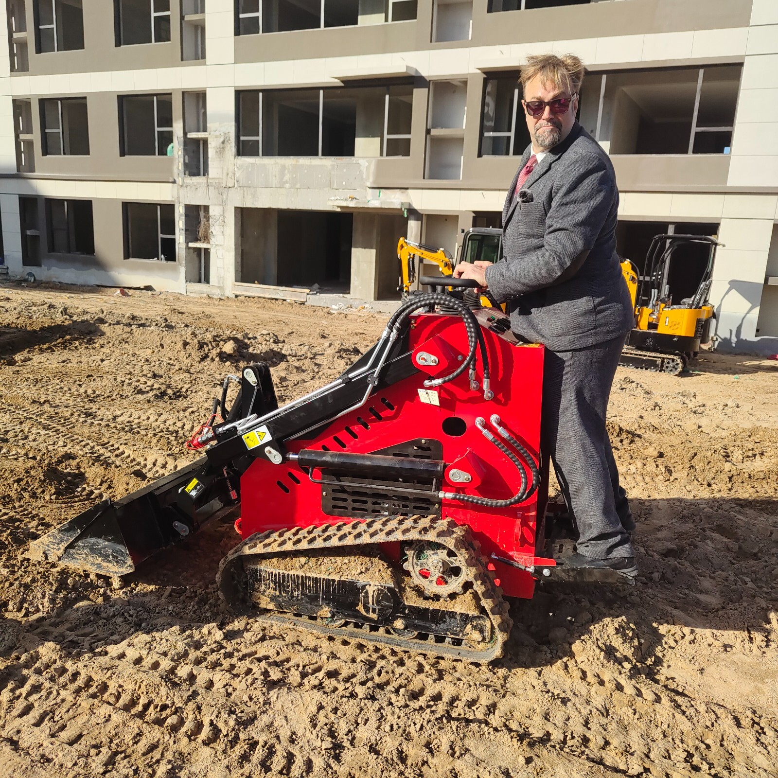 Mini Skid Steer Loader B&S 13.5HP Hydraulic System Electric Start New US