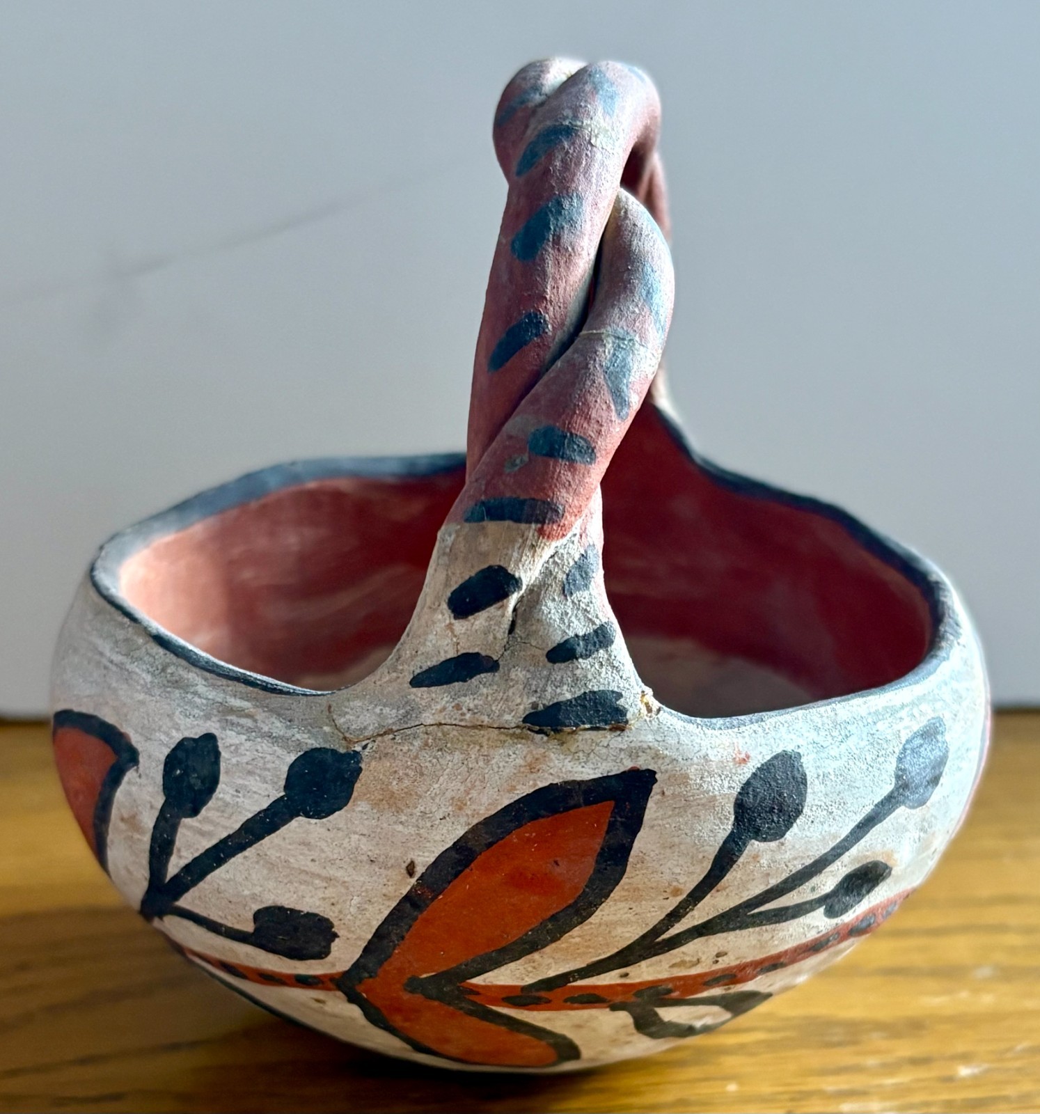 Antique Southwest NM ISLETA Pottery Bowl w/ Rope Twist Handle 4" x 4 1/4" AS-IS