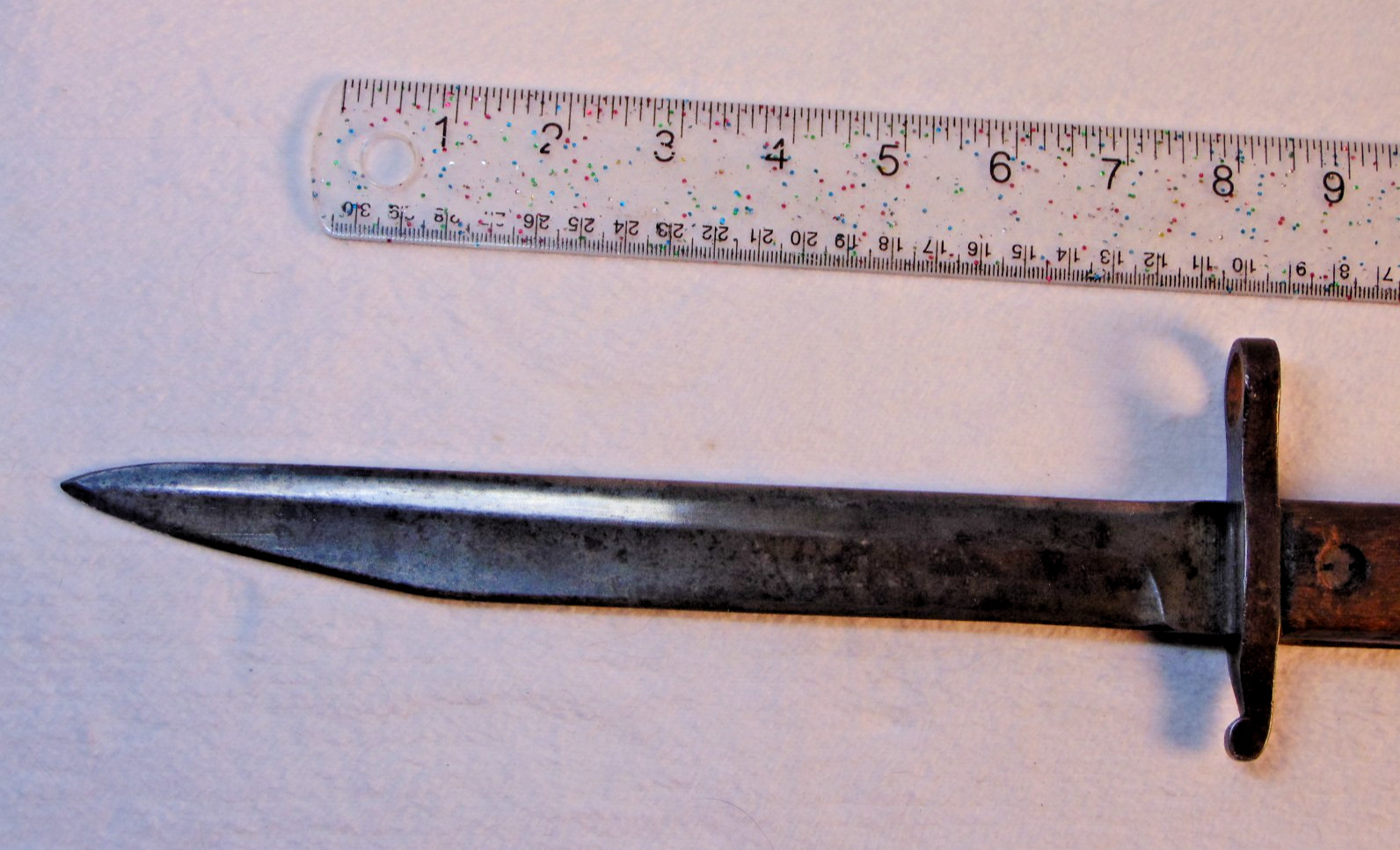 Antique Canadian Army Bayonet/Fighting Knife; WWI; Ross Rifle Co, Quebec; 1916