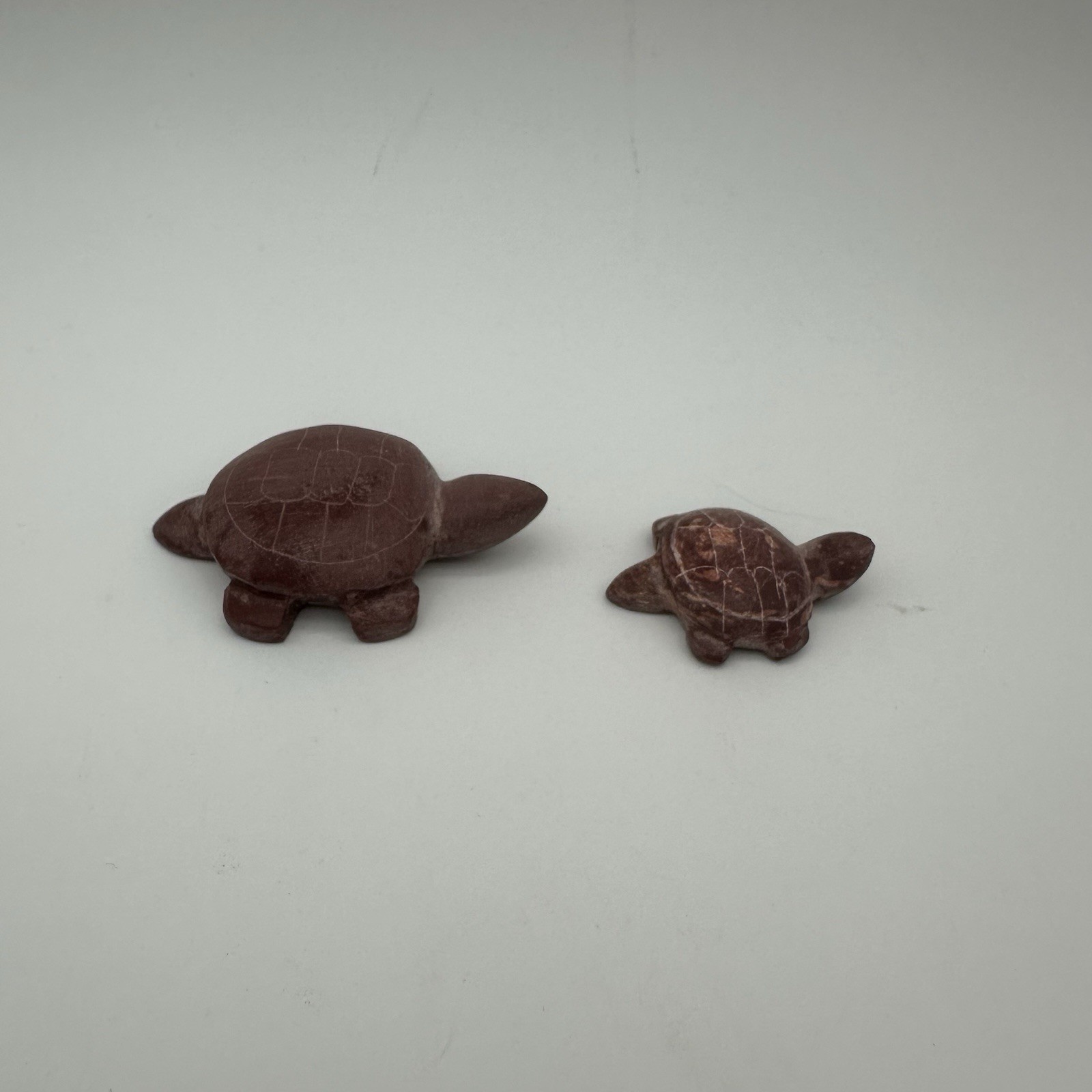 STONE VINTAGE ZUNI INDIAn STONE TURTLES etched + carved - 2” & 1” Turtle Set