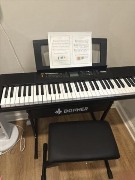 🎹 Donner DEK-200 61 Key Electronic Keyboard With Stool Stand 300 Tones 50 Demo