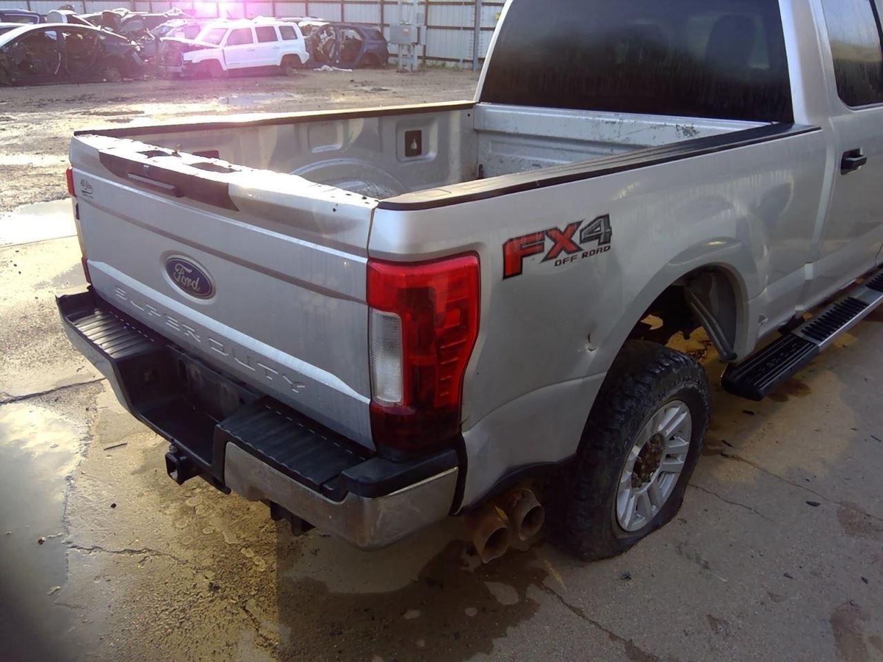 Exhaust Fluid Pump 6.7L Diesel Fits 17-22 FORD F250SD PICKUP 1897626