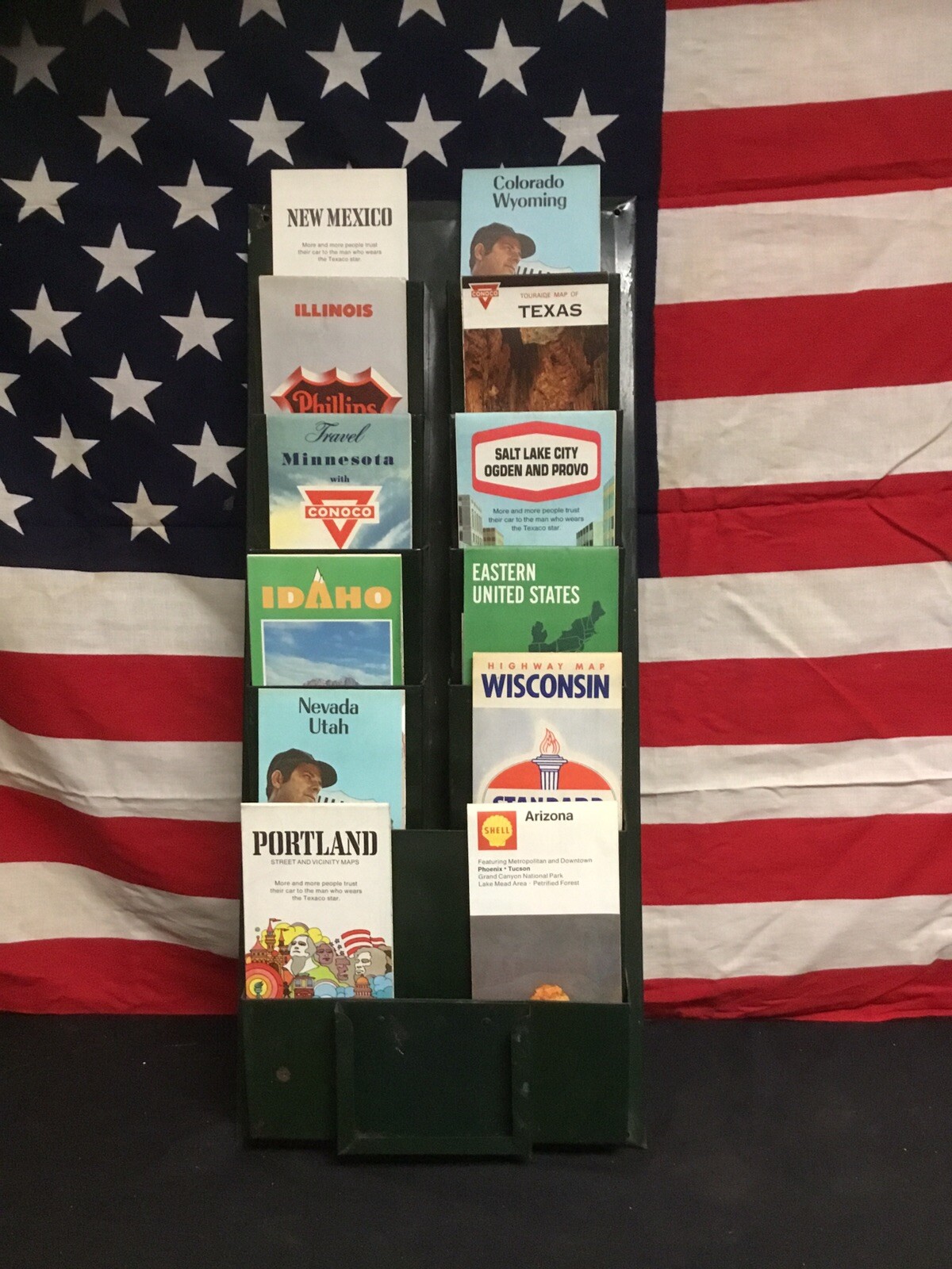 Rare! vintage 1930s 40s Flying A metal Gas Oil Road Map Holder Large Size.