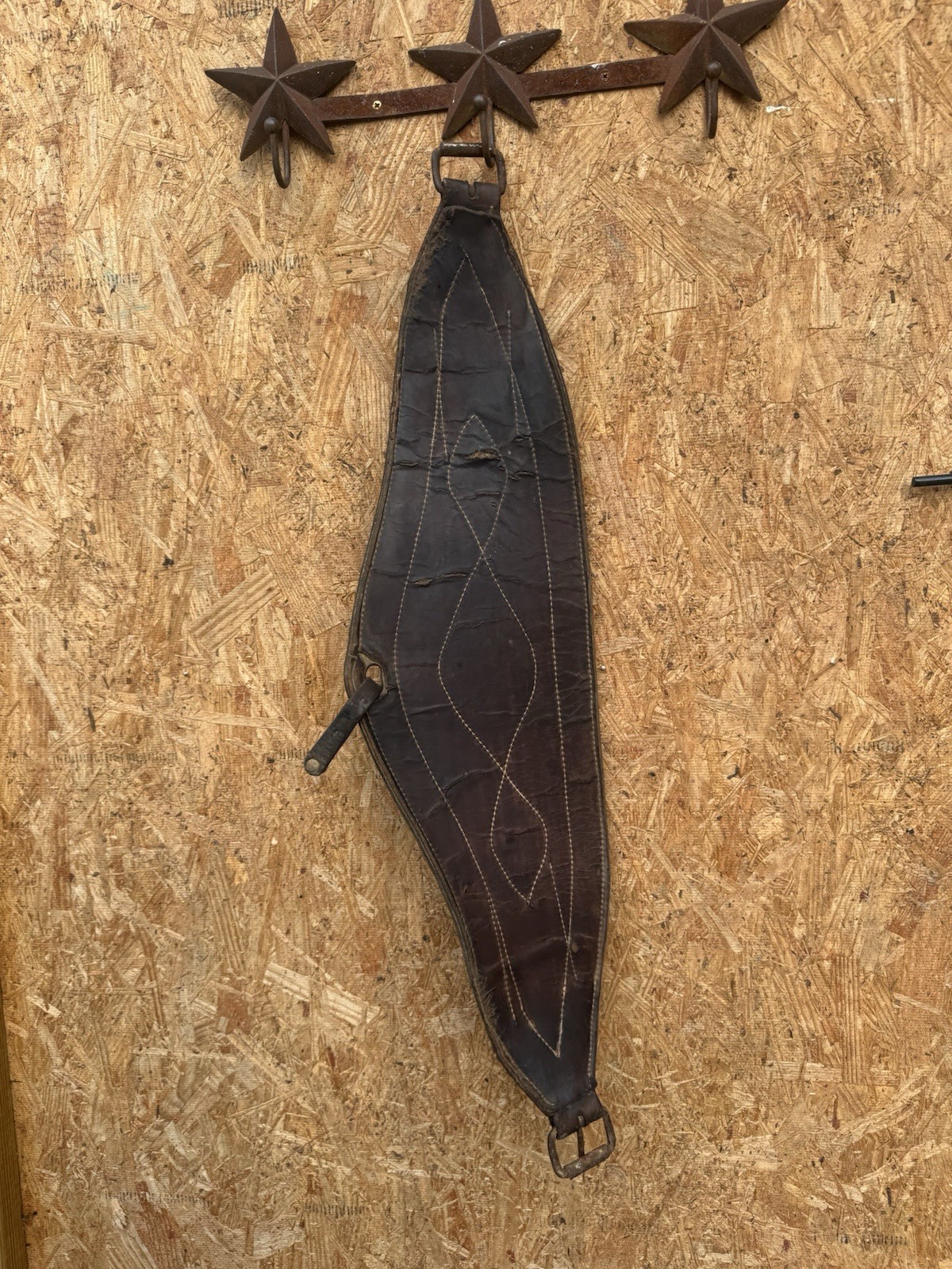 USED WIDE LEATHER REAR FLANK BACK CINCH ROPING WESTERN GIRTH