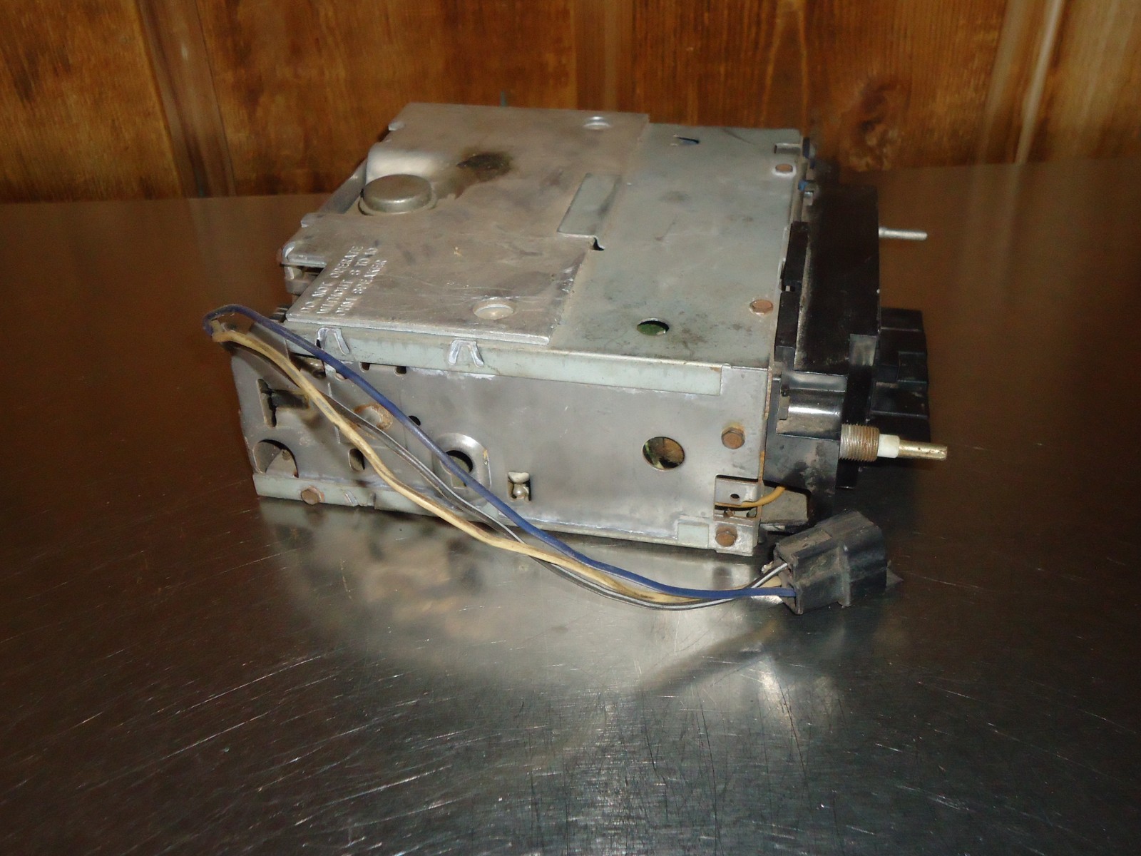 OEM GM Delco AM/FM Radio 70HFP1 9345270-1 Chevrolet Chevy 1977