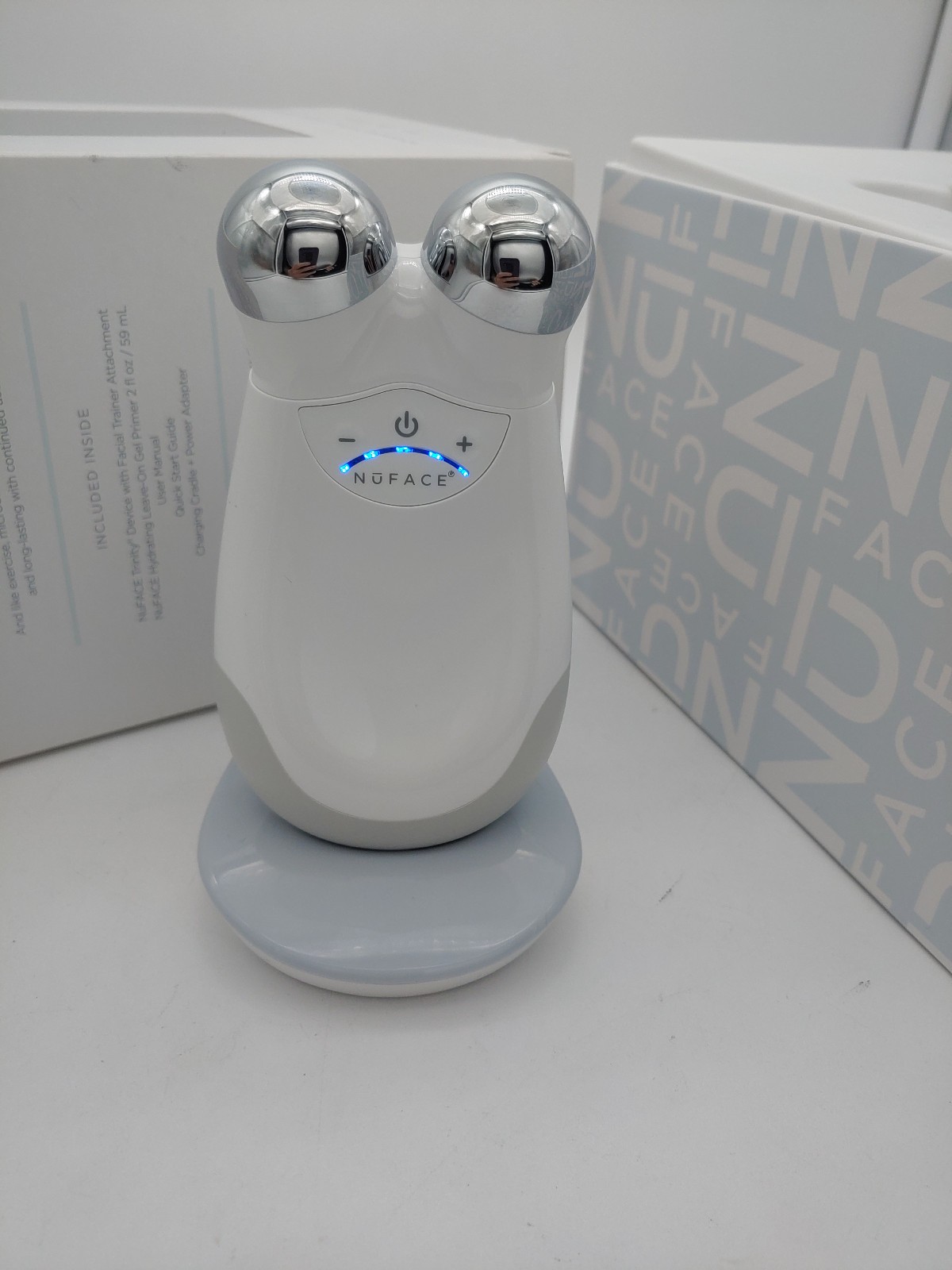 Genuine NuFACE Trinity Facial Toning Device + Cradle + AC Charger Tested Works