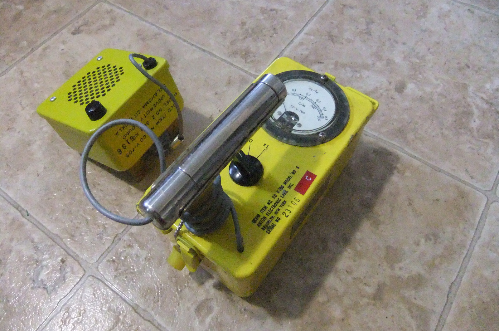 Blemished!! CDV-705 Loud Speaker and Extras!! For CDV-700 Geiger Counters!!