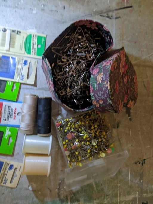 Quilting Embroidery Tapestry ,Sewing Needles Lot Dritz, Coats, DMC, Gold Eye