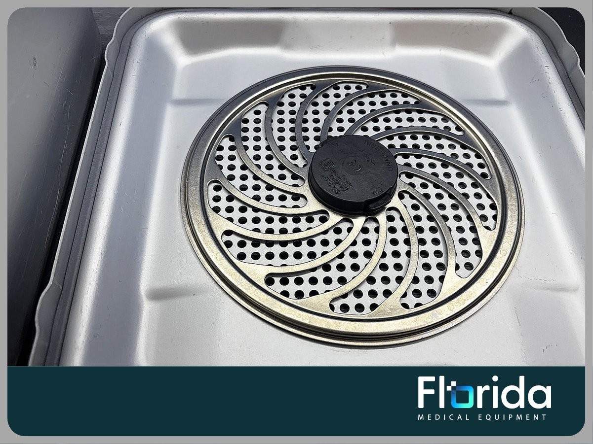 AESCULAP JN342/ JK389 STERILIZATION CASE SURGICAL MEDICAL WITH INSERT**