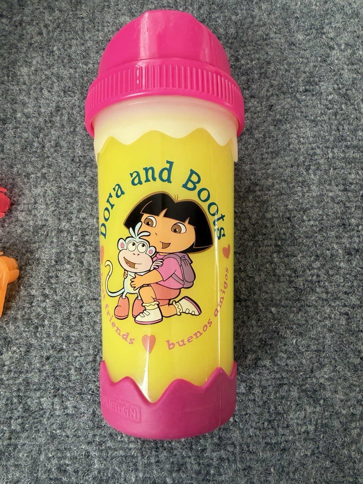 VTG Y2K 2003 Dora The Explorer/Boots Munchkin Healthflow 10fl Oz Sippy Cup LOT 2
