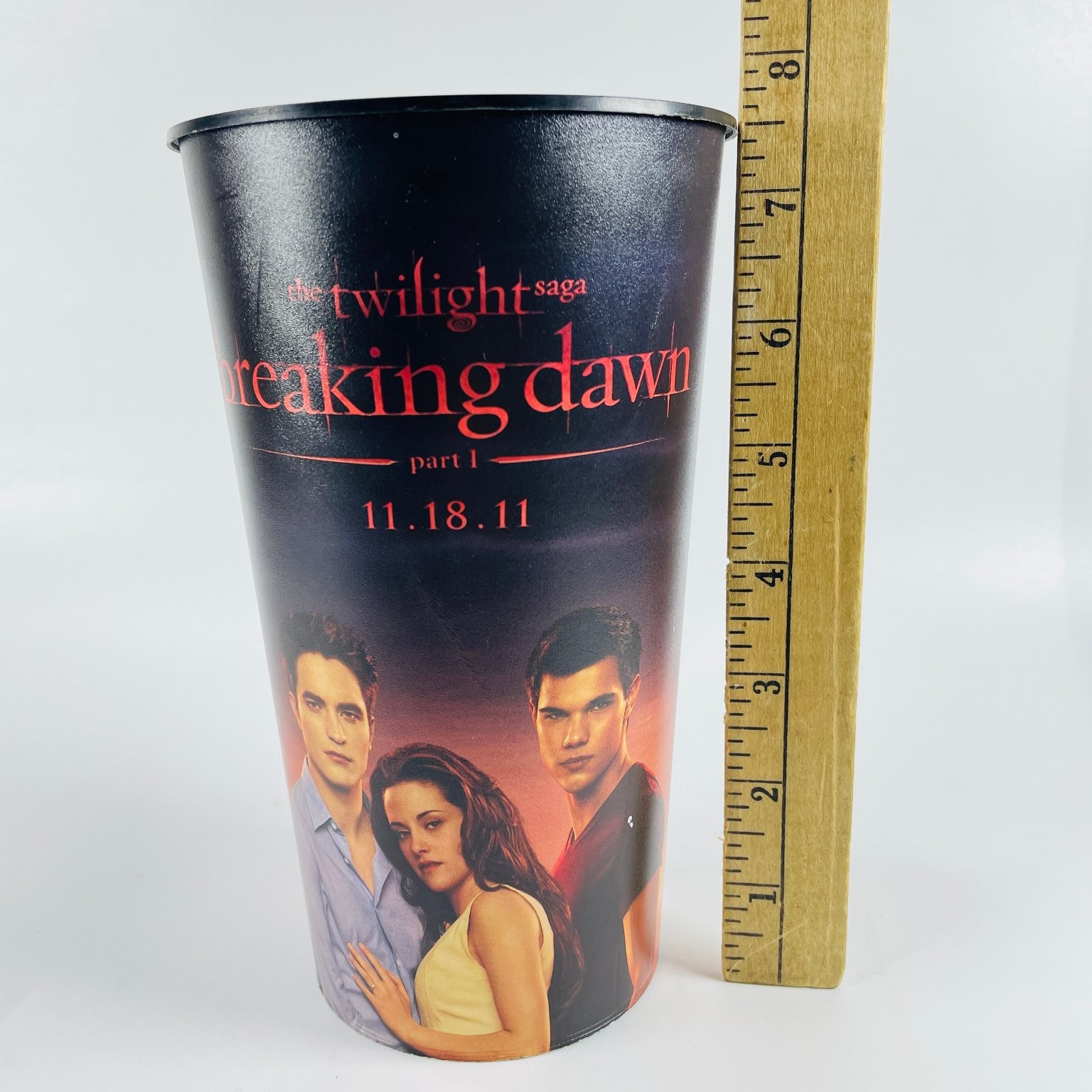 Twilight Saga Breaking Dawn Part 1 Movie Cup 44oz Robert Pattinson Kristen Stewa