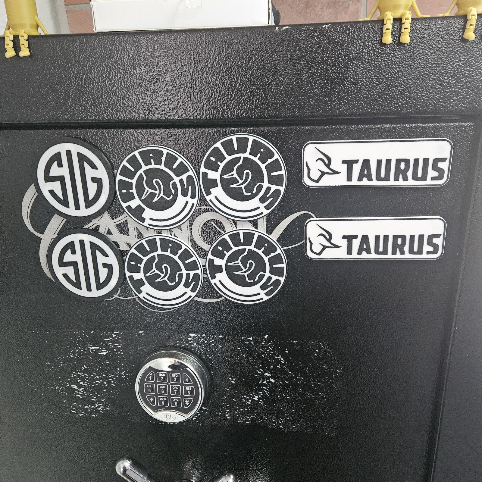 SIG SAUER Gun Safe Magnet