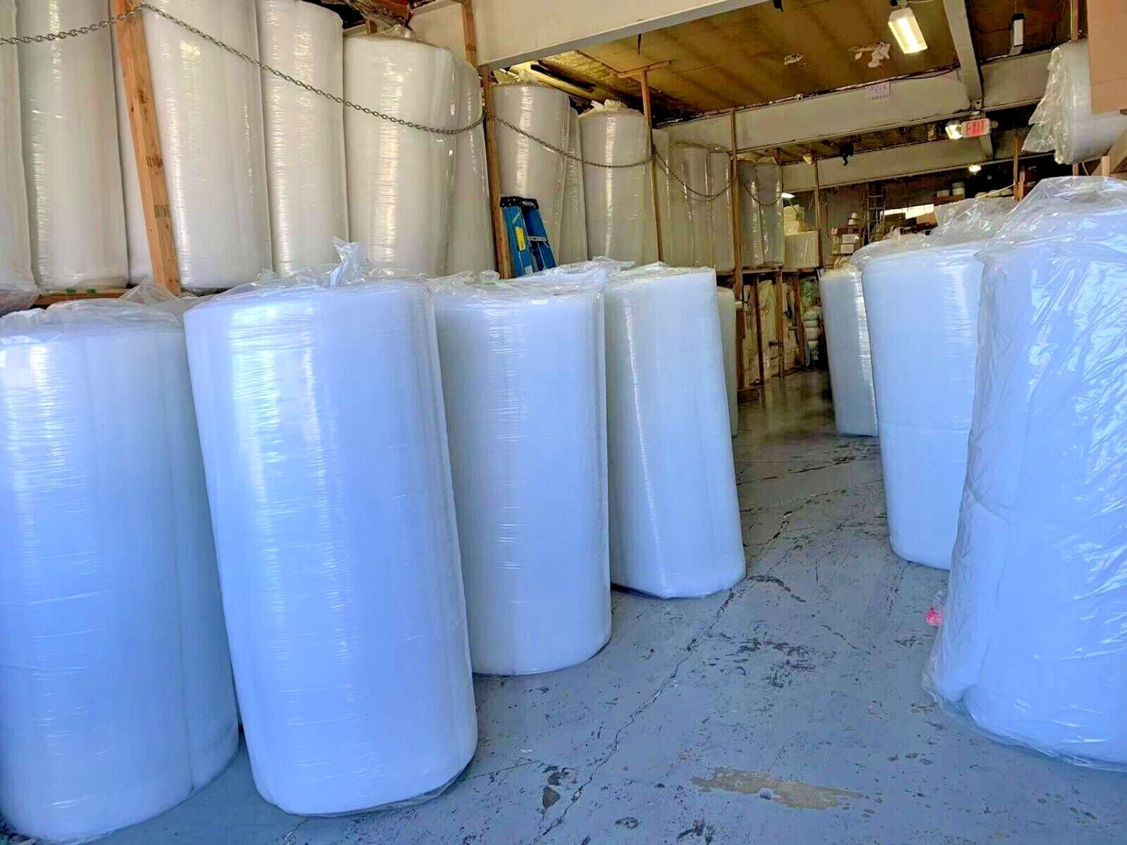 Bonded Dacron Polyester Batting, 1-1/4" x 30". Note: Thickness Is Before Vacuum