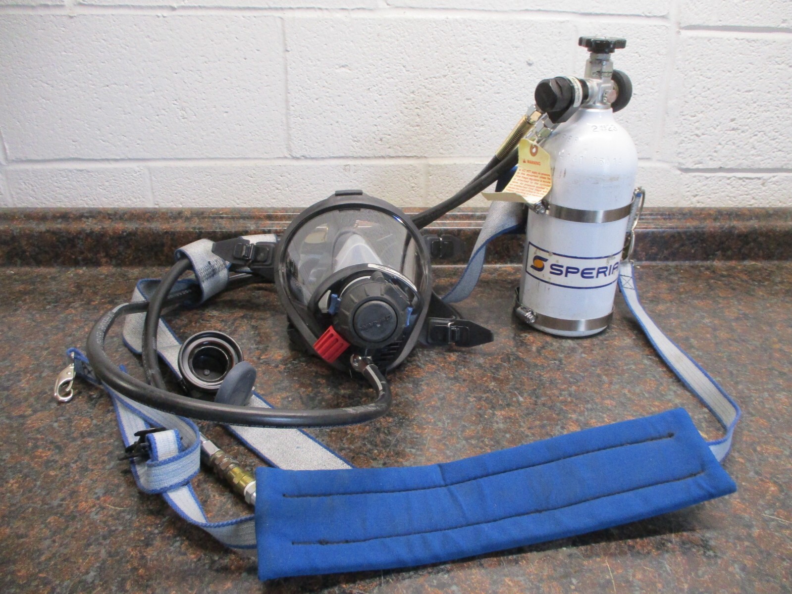 Honeywell P968410 Panther Hip Pac, Pressure Demand SAR, Escape Cylinder W/Mask