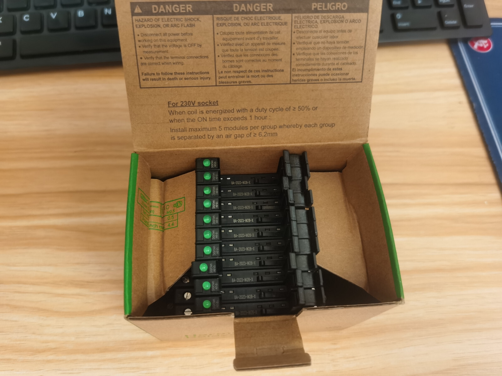 10PCS/1Box New Schneider RSLZVA1 Miniature Relay Sockets In Box Brand #SC