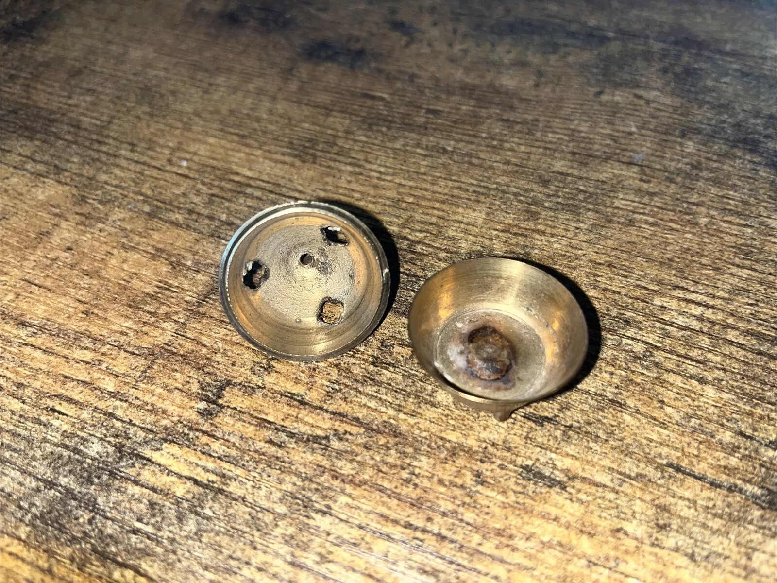 Vintage Small Brass Incense Burner Holder mesures 1 1/2" tall, Made in India