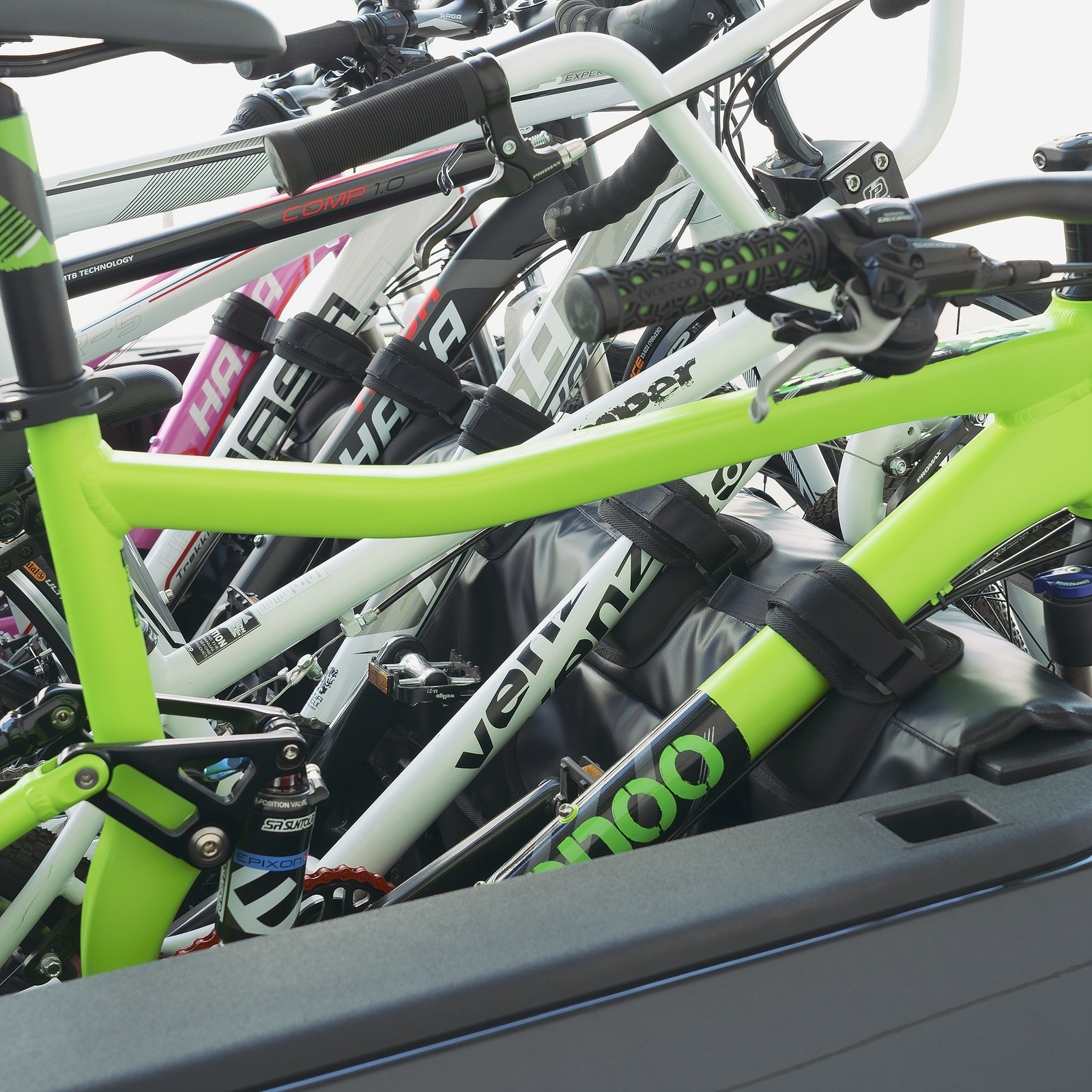 CD MTB Bike Bicycle Tailgate Pad for Truck Ute - 54" Wide up to 6 Bikes