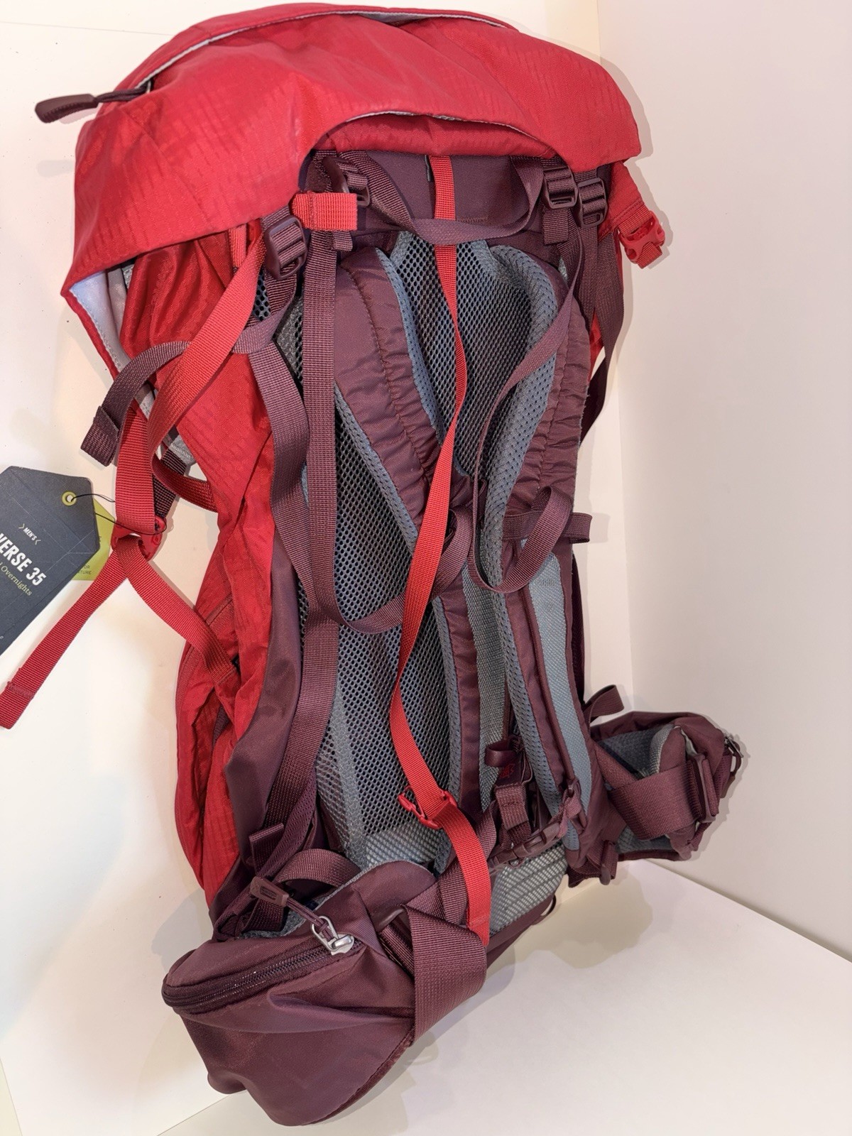 rei traverse 35 backpack Molten Red