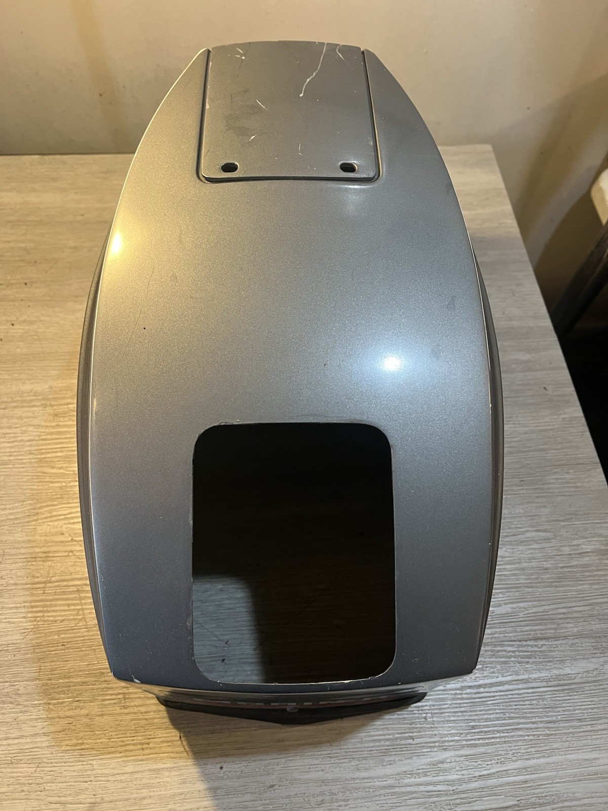 Mariner outboard 30 hp top cowl 9370M