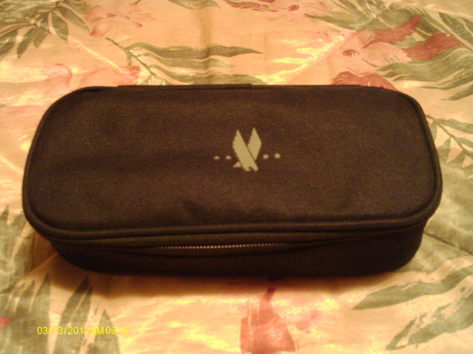 PEDAL STEEL GUITAR * * *  ZIPPERED BAR - PICK & STRING BAG