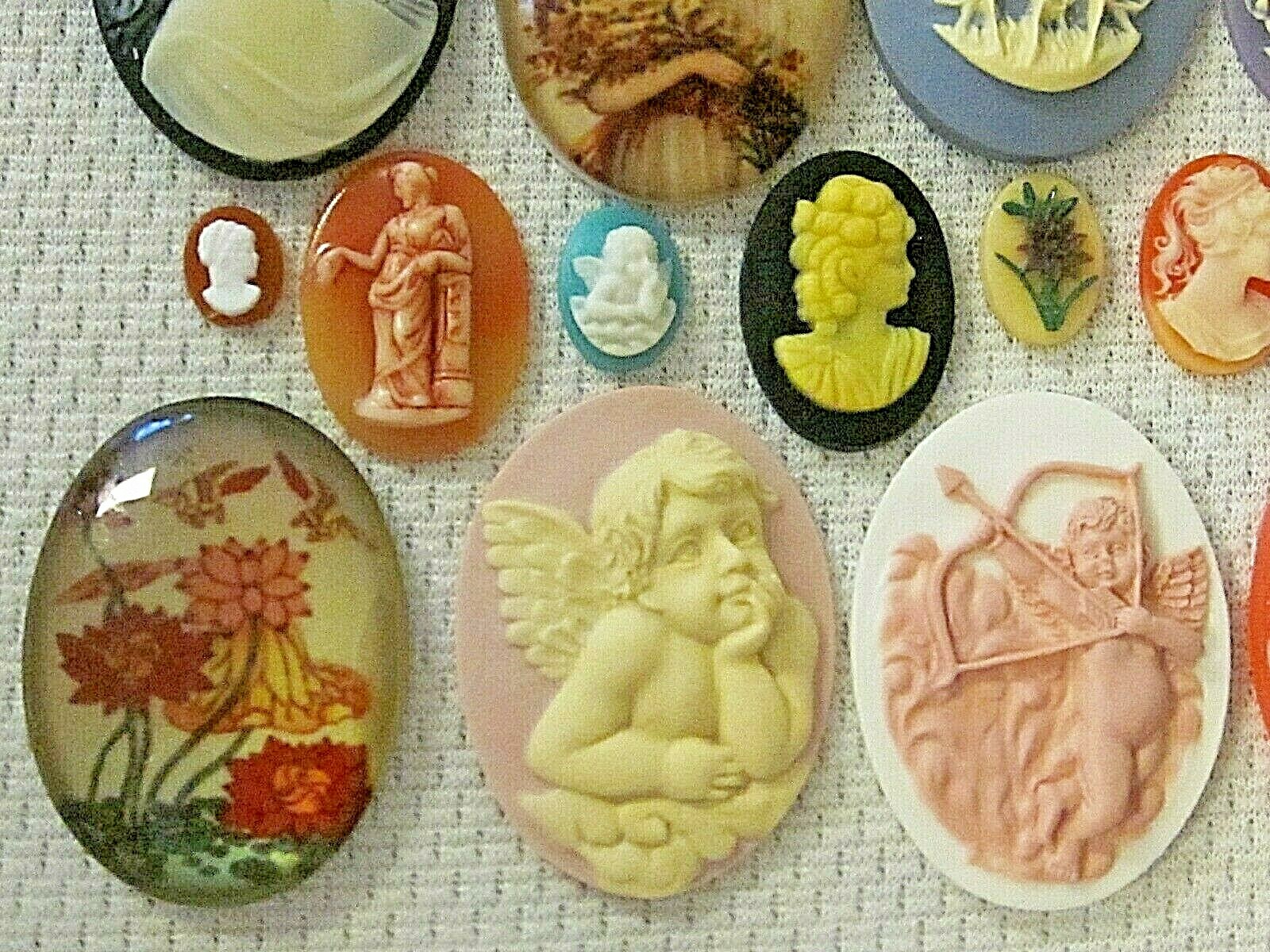 * SALE * VTG 15 CAMEOS 40x30mm HUGE LOT THK JEWELRY RESIN FINDINGS REPAIR CRAFTS
