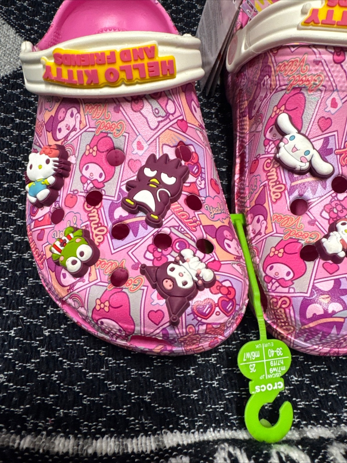 CROCS HELLO KITTY KIDS LIMITED EDITION SIZE C11