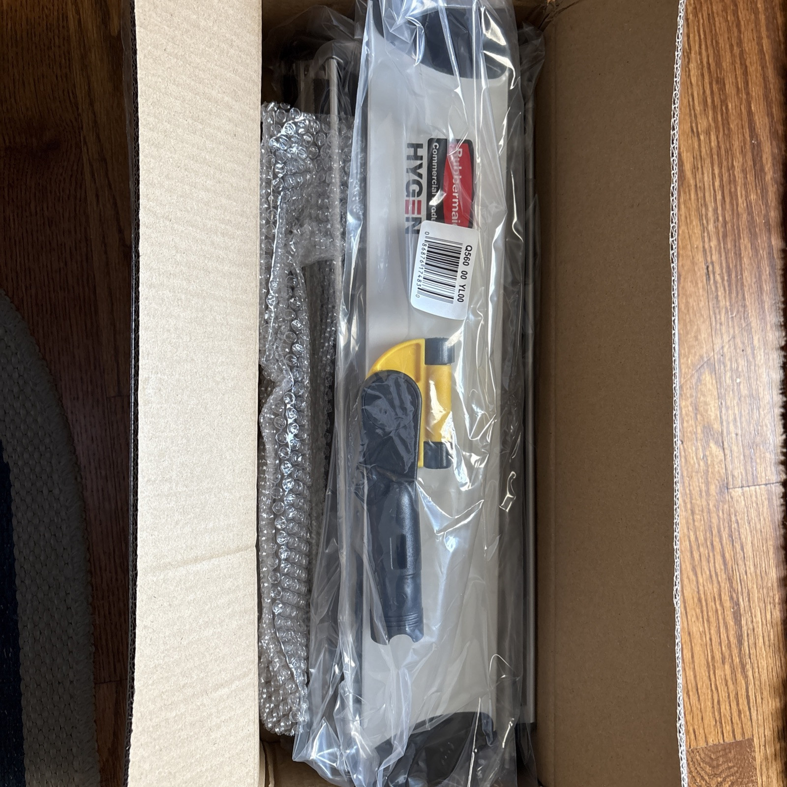 Rubbermaid FGQ56000YL00 Frame FOR Mop Hygen Wet/Dry 18" 6/Pk