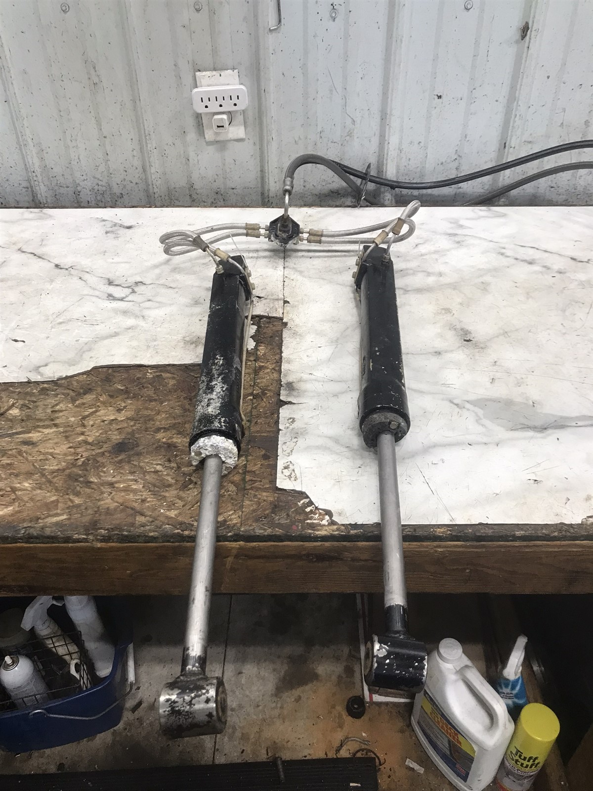 Mercury marine MerCruiser Alpha Bravo trim tilt lift hydraulic cylinders NO SALT