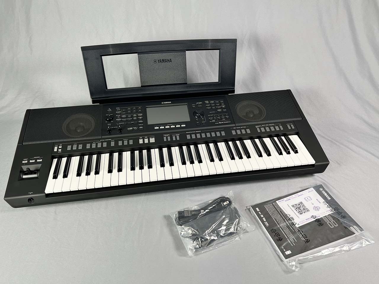 Yamaha PSR-SX920 61-Key Arranger Workstation Keyboard *Brand New - Open Box*