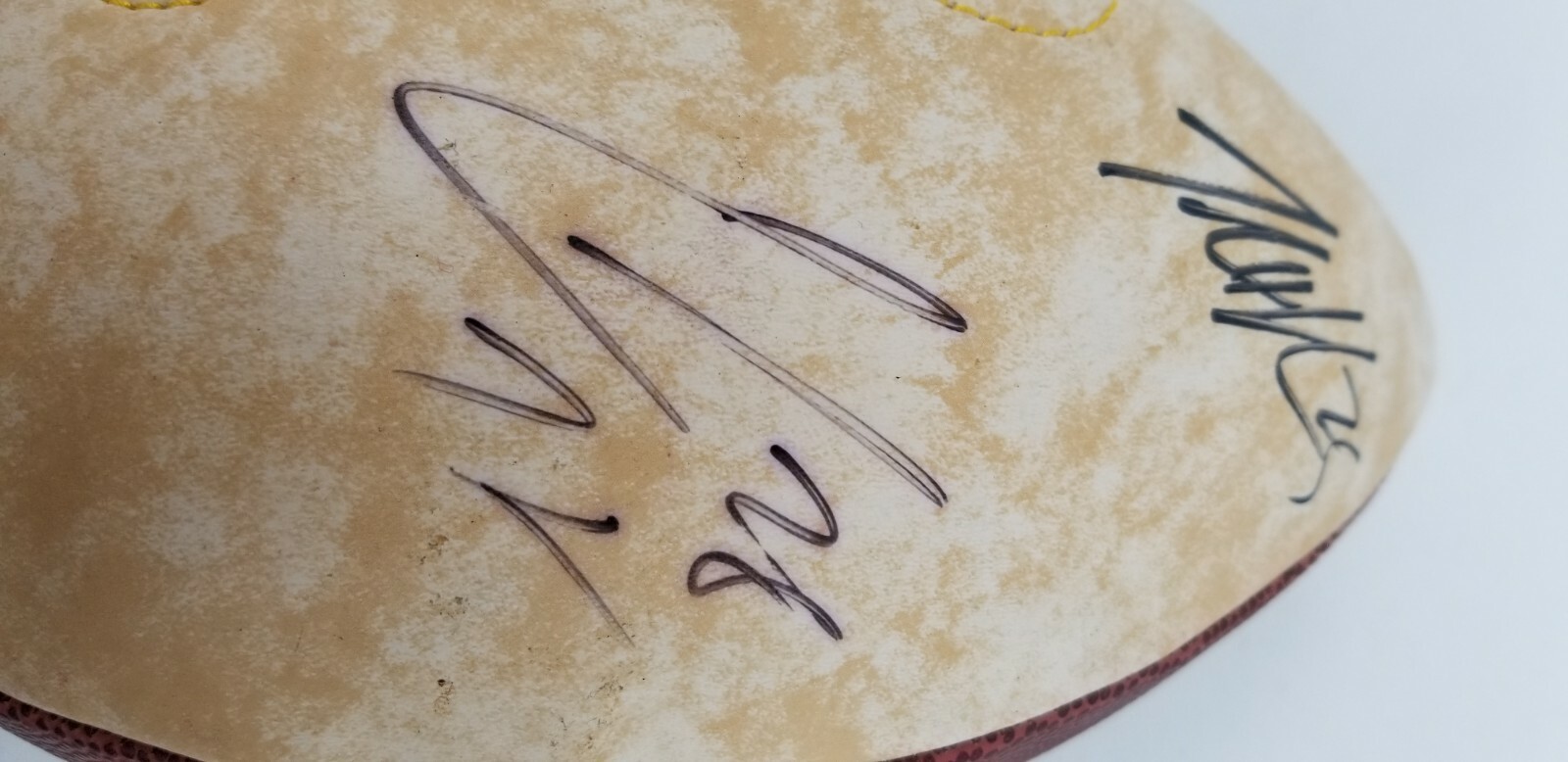 CHRIS JOHNSON Signed TENNESSEE TITANS limited edition football ball - free ship