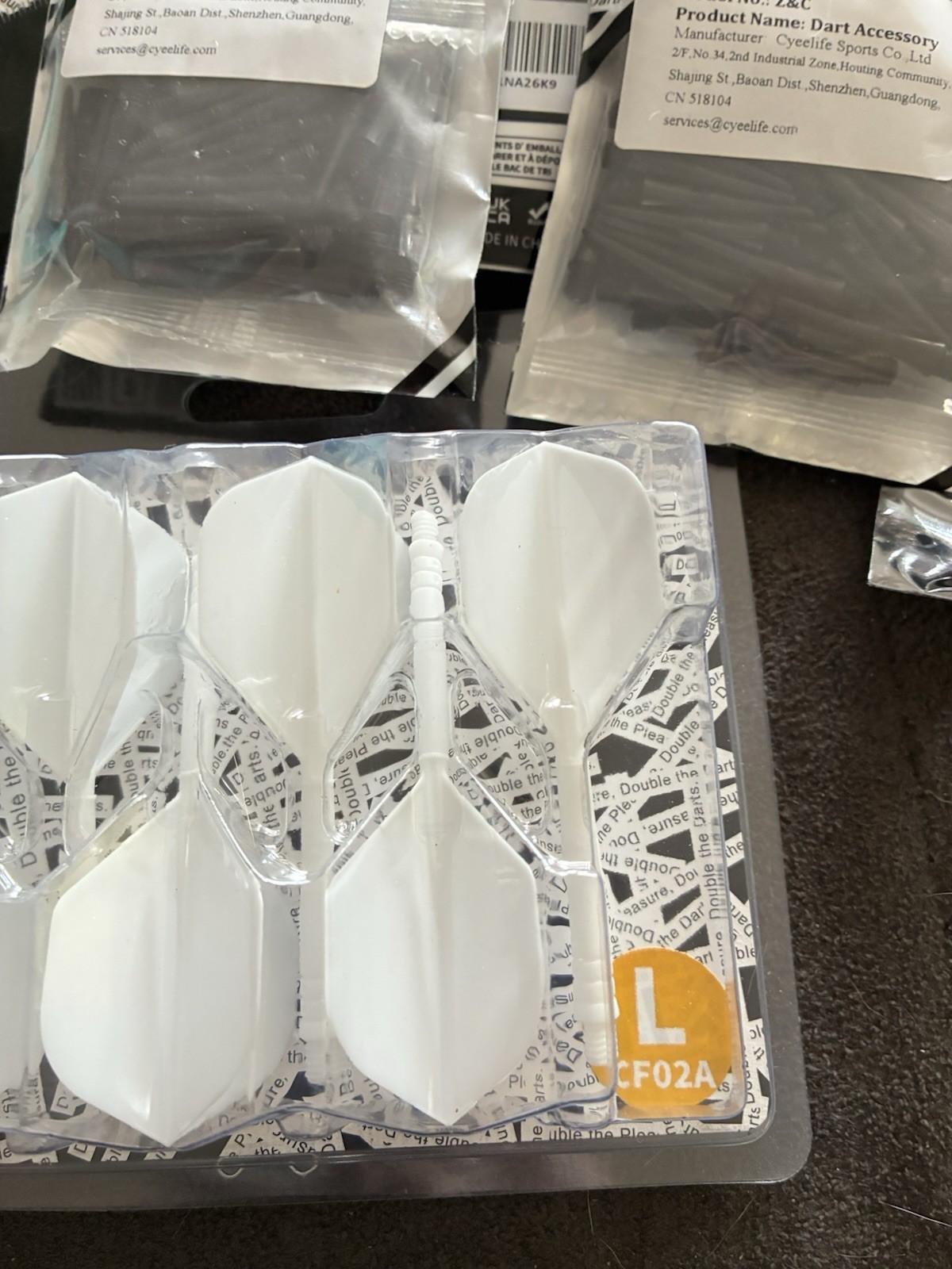 Cyeelife 84 Pcs Soft Tip Molded Dart Flights + 1000 Dart Points. Brand New