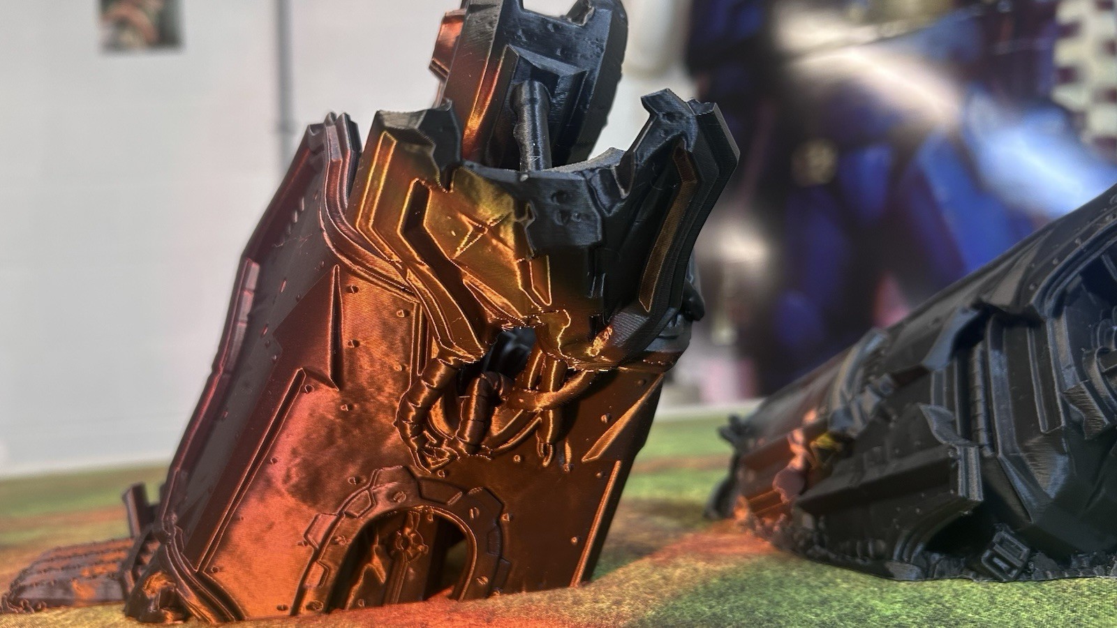 Tabletop Terrain - Fallen Titan - Perfect for Warhammer 40K/Kill Team: 7 pcs