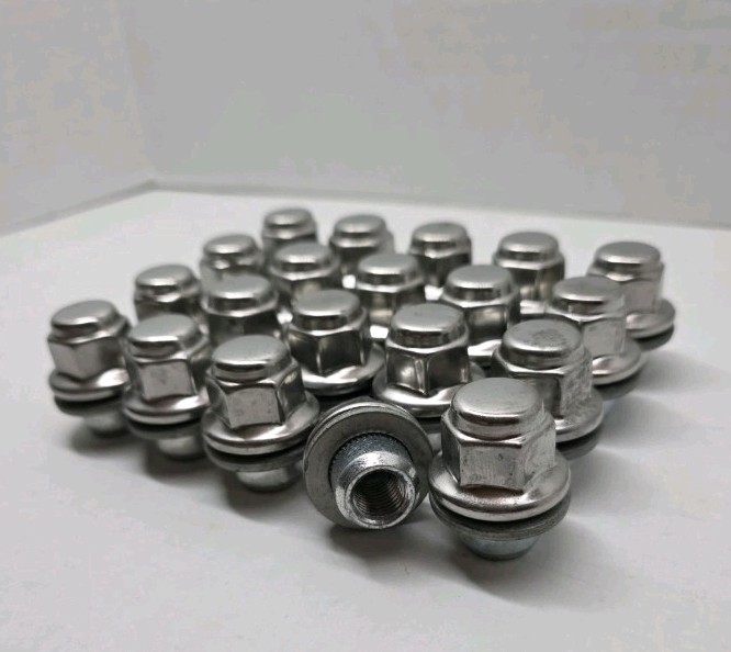 20 GENUINE OEM TOYOTA LEXUS SCION CHROME ALLOY WHEEL LUG NUTS 90942-A1009 20PCS