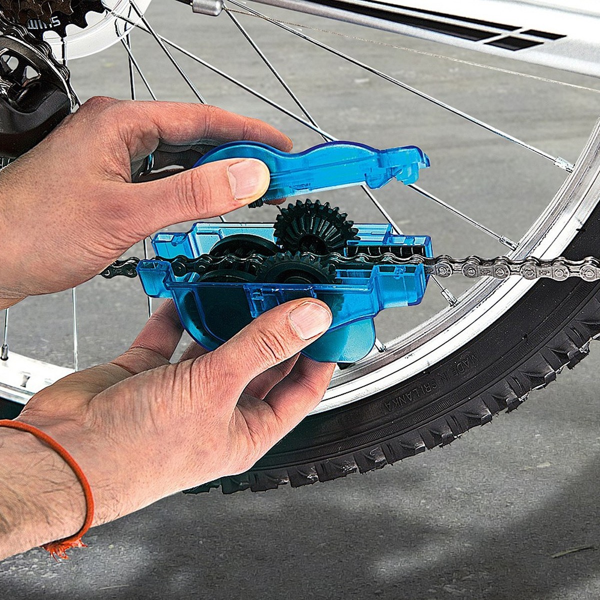 Bike Chain Gear Cleaning Tool Scrubber with Rotating Brushes Cleaner Set