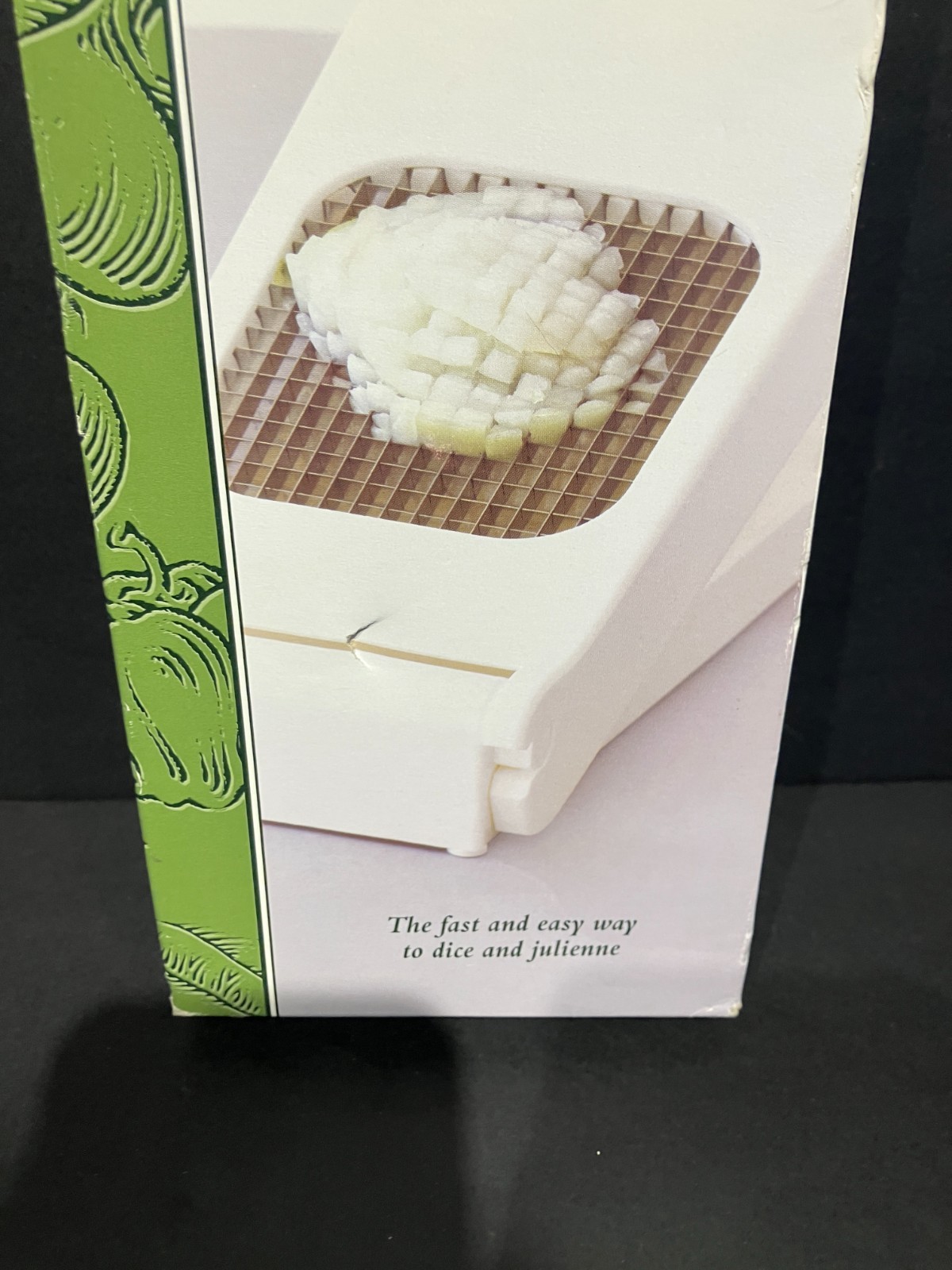 2004 WILLIAMS SONOMA ALLIGATOR VEGETABLE CHOPPER