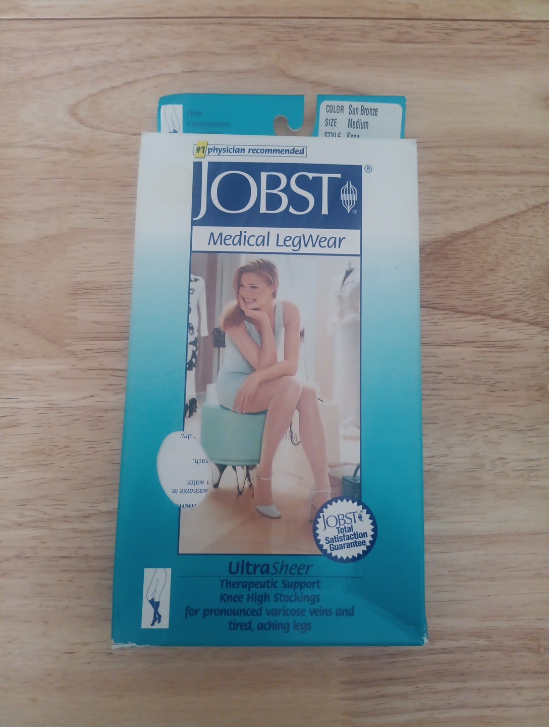2 Pair Jobst Ultra Sheer Knee High Stockings Size Medium Sun Bronze New Open Box
