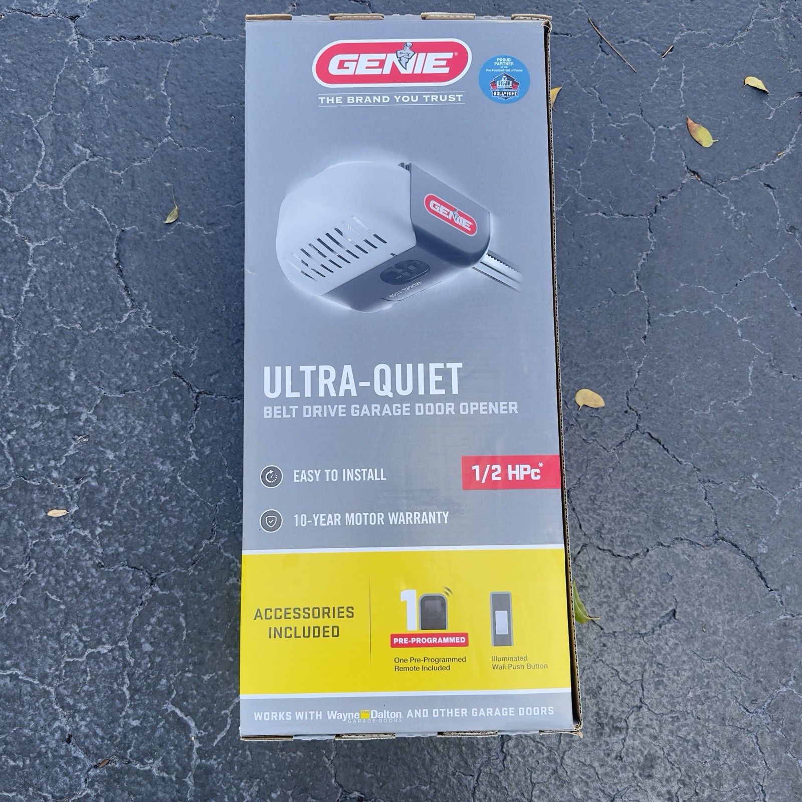 NEW Genie 1/2 HPc Quiet-Lift Belt drive Garage Door Opener, Model # 1055-VE