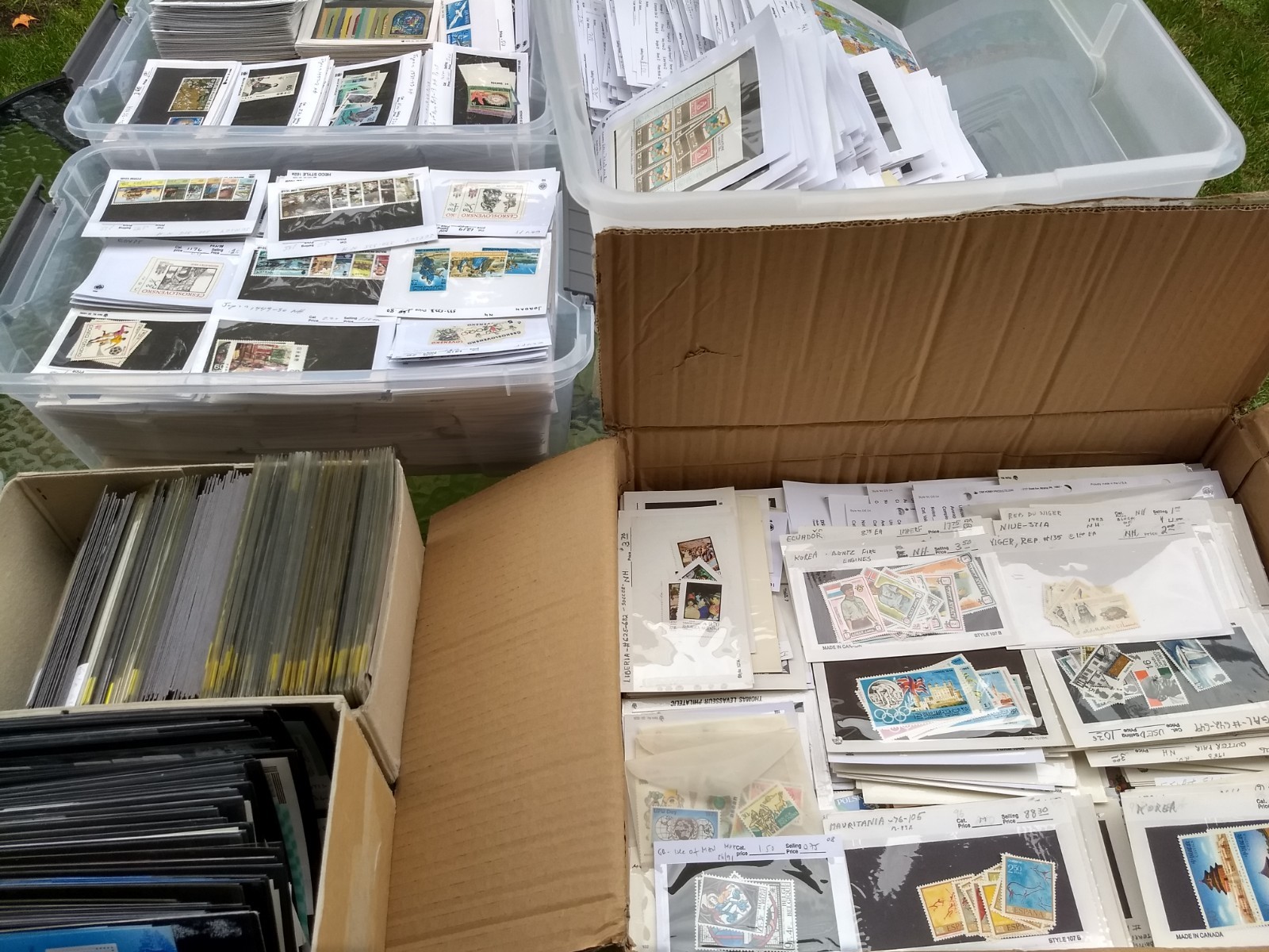 Worldwide Stamp Assortment Used & Mint - 500 Different 70 Countries in Full Sets